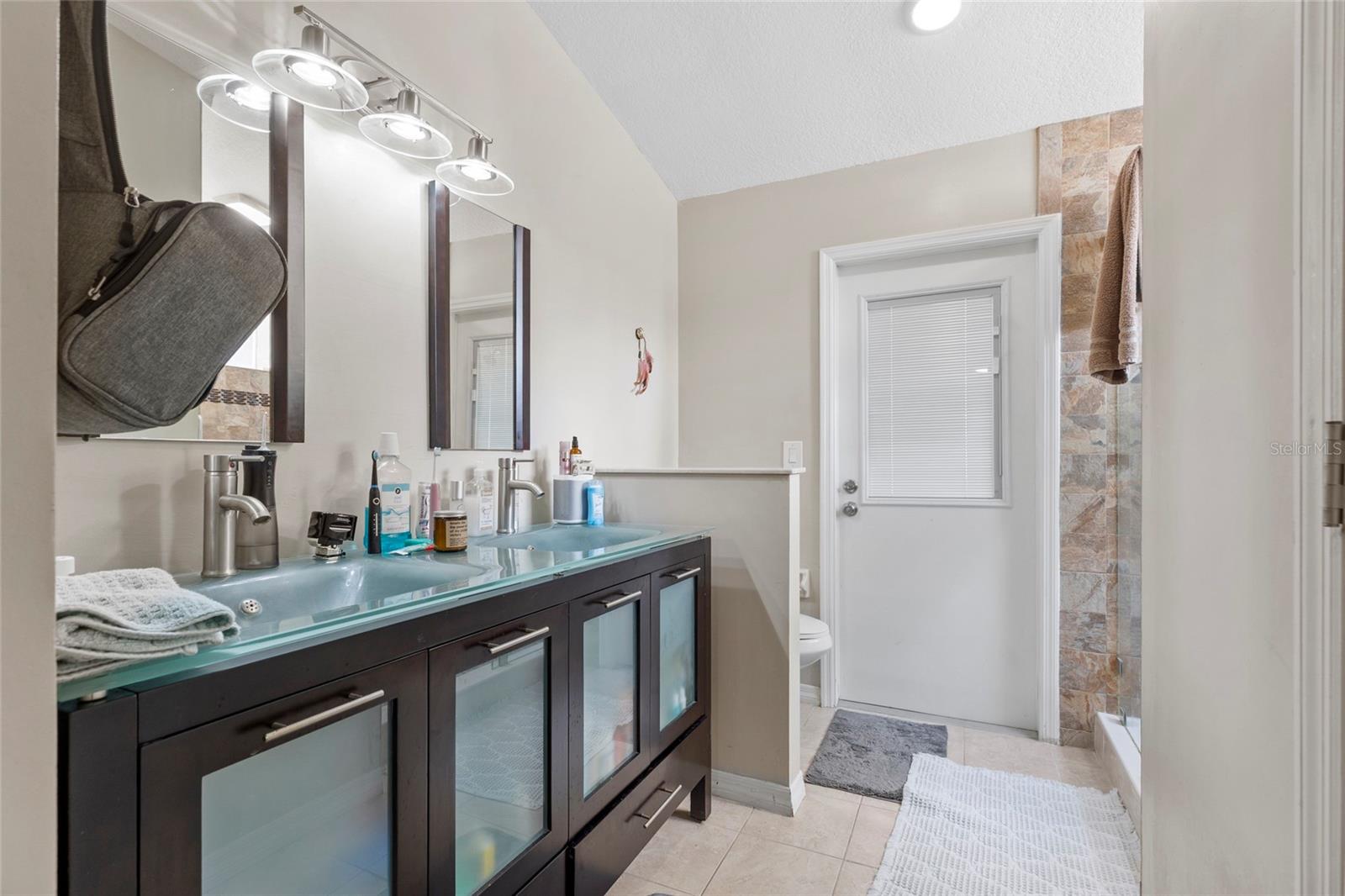 Image 22 of 39 For 6527 40th Avenue N