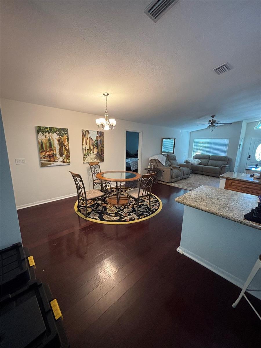 Image 6 of 39 For 6527 40th Avenue N