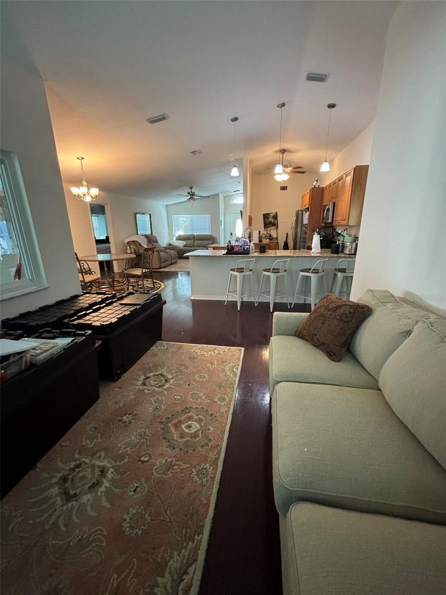 Image 7 of 39 For 6527 40th Avenue N