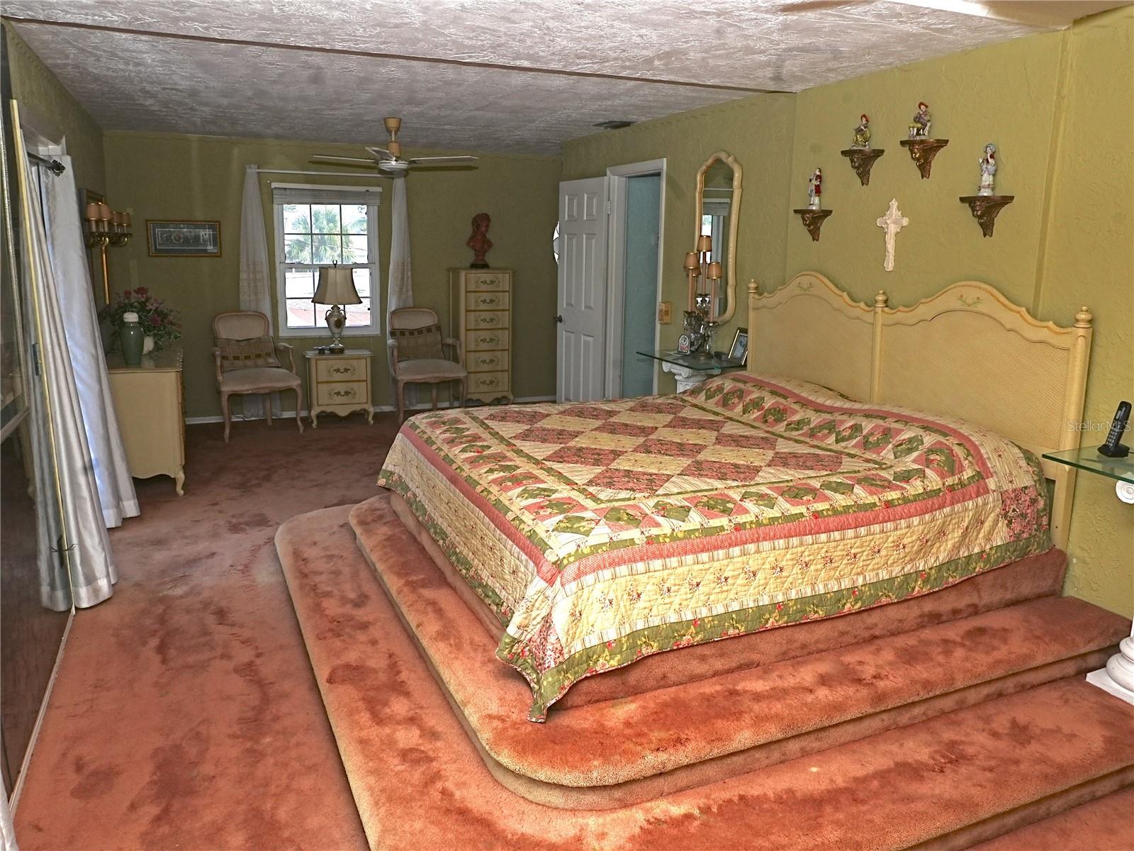 Image 15 of 34 For 305 Gulf Blvd