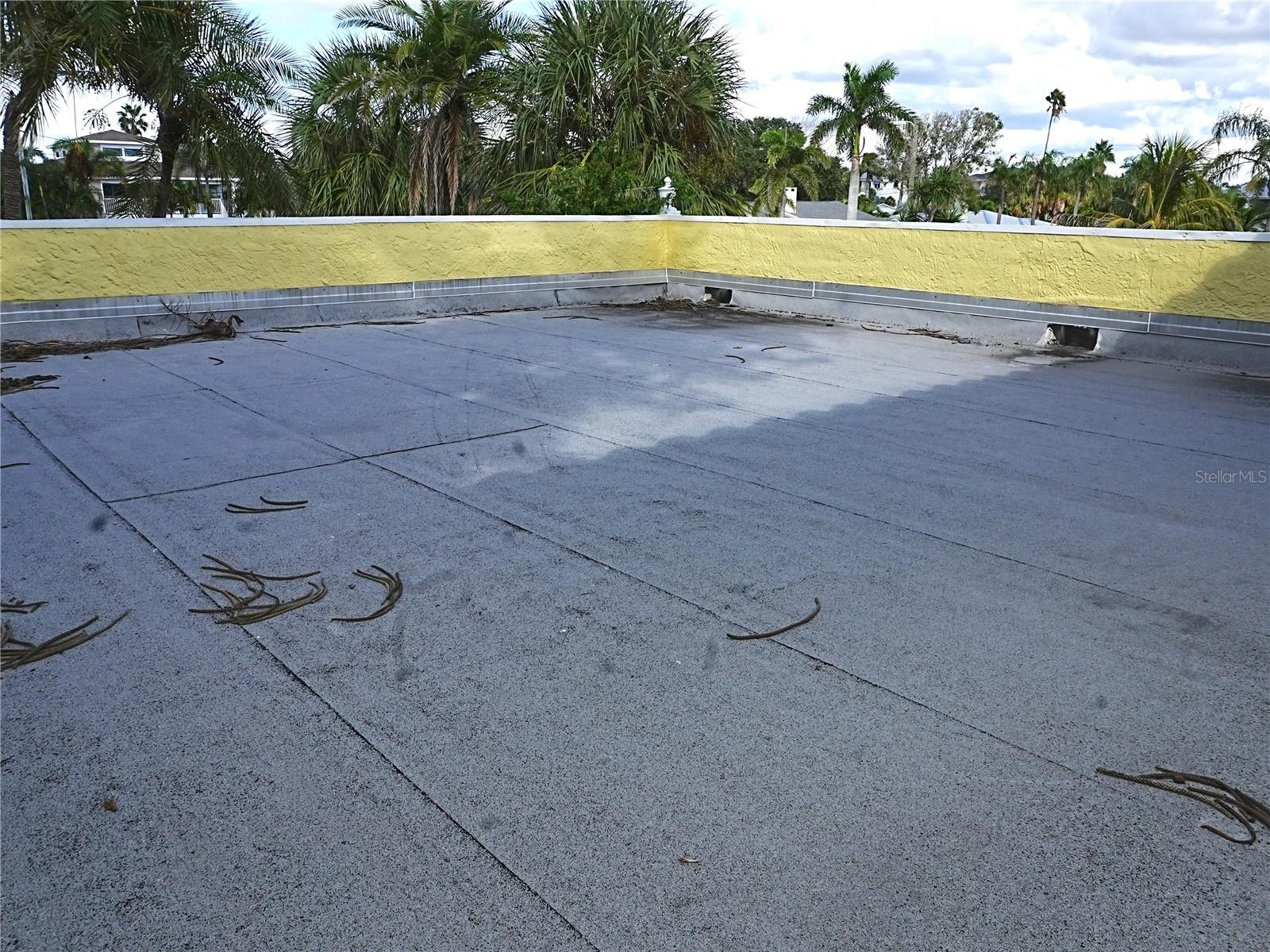 Image 19 of 34 For 305 Gulf Blvd