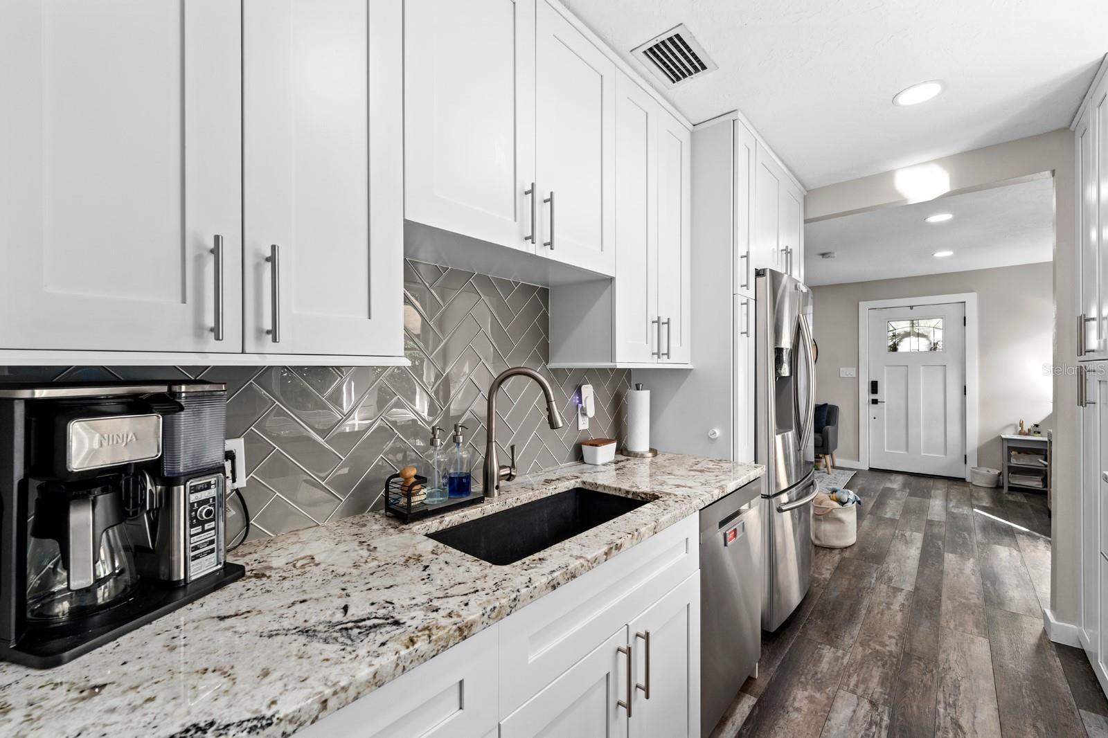 Image 10 of 26 For 3526 4th Avenue N