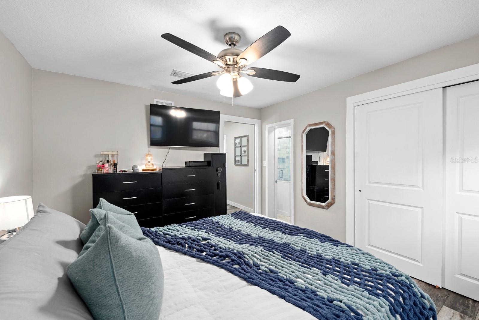 Image 16 of 26 For 3526 4th Avenue N