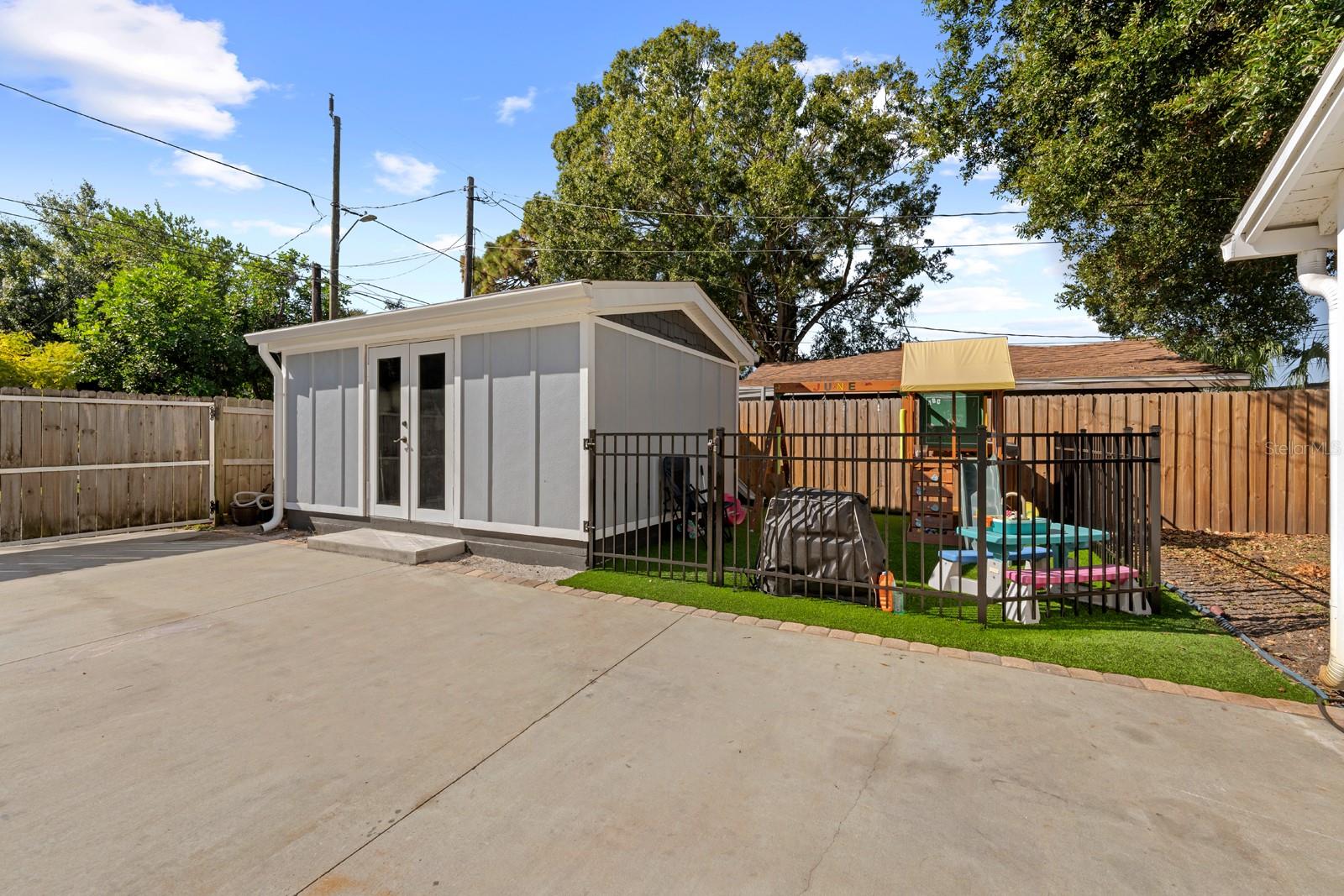 Image 21 of 26 For 3526 4th Avenue N