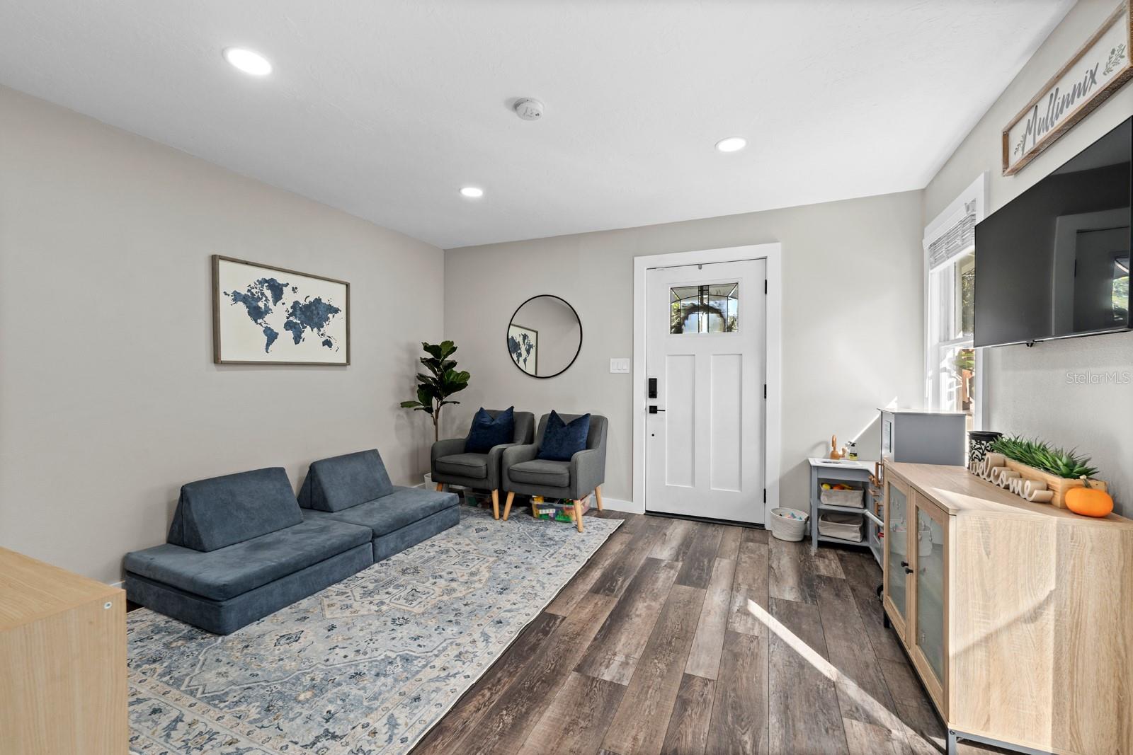 Image 4 of 26 For 3526 4th Avenue N