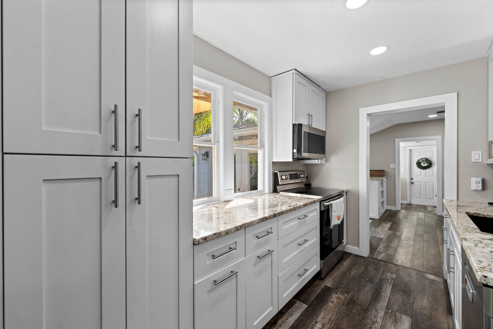 Image 9 of 26 For 3526 4th Avenue N