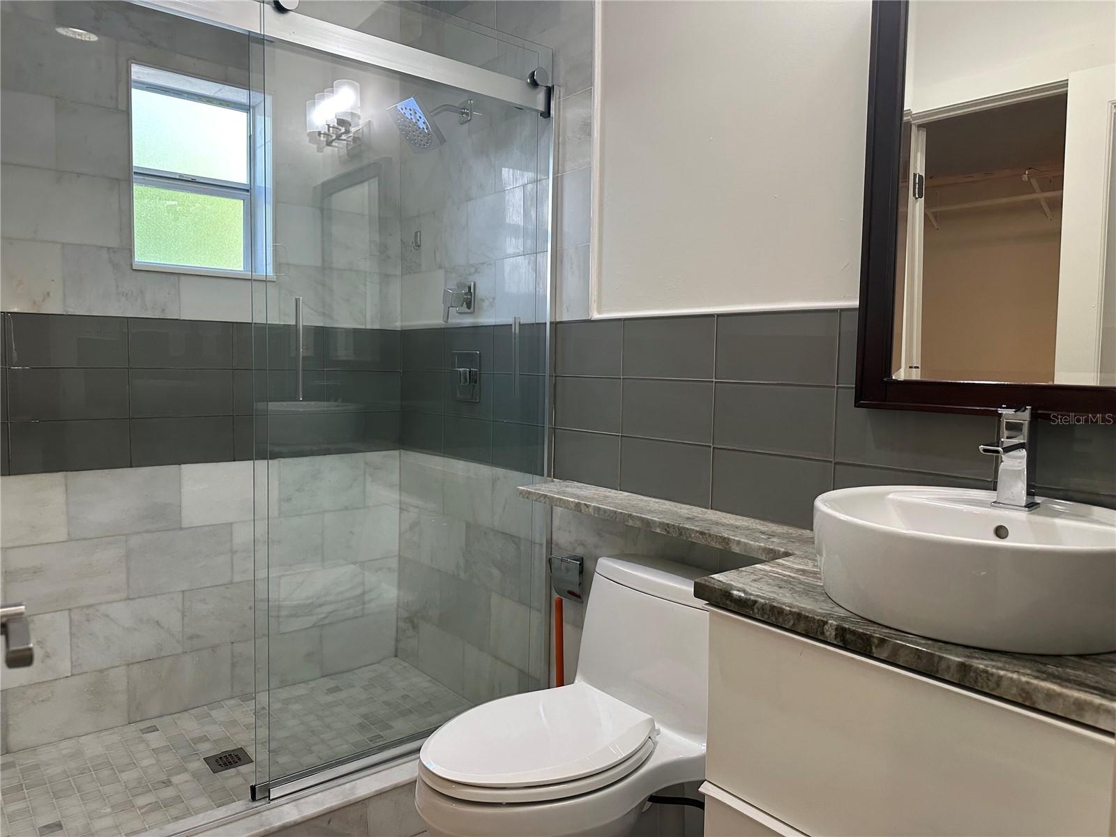 Image 15 of 22 For 411 Albany Avenue 2