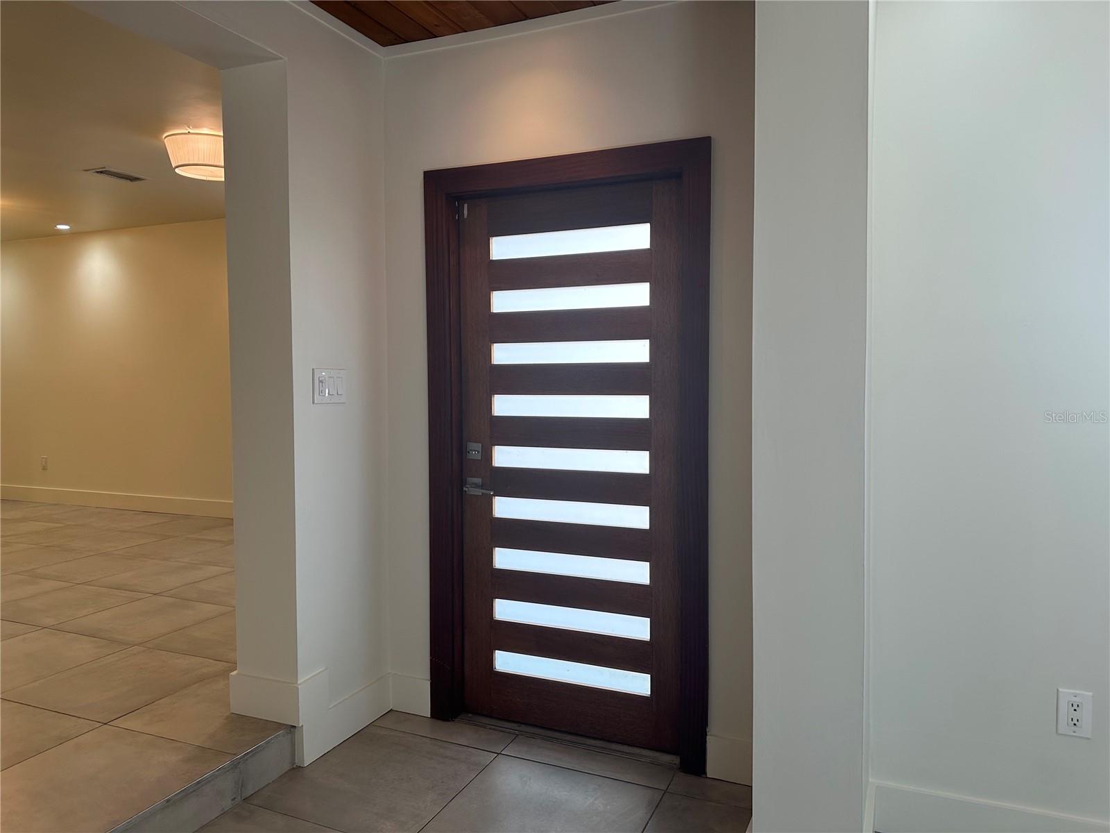 Image 2 of 22 For 411 Albany Avenue 2