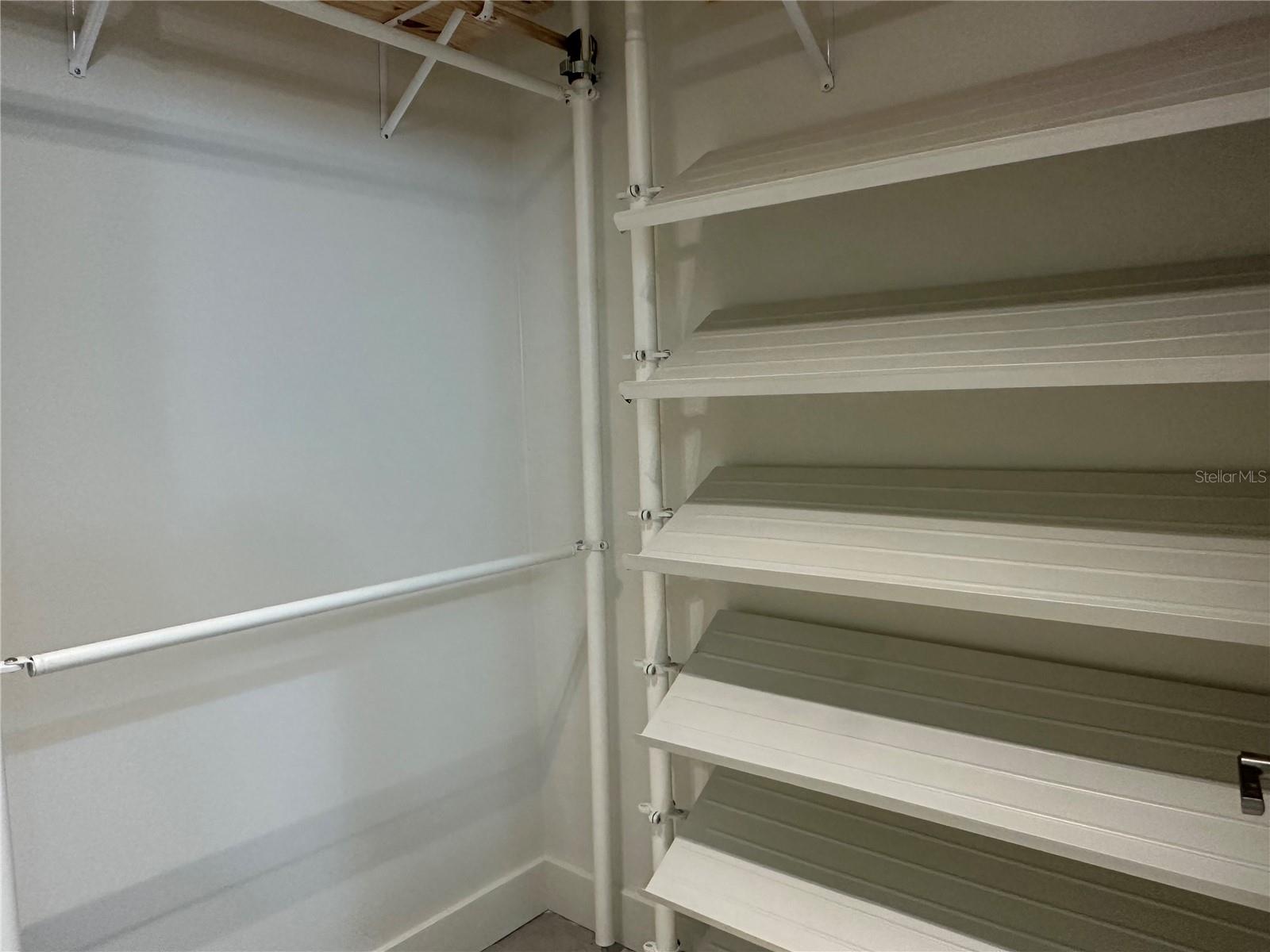 Image 20 of 22 For 411 Albany Avenue 2