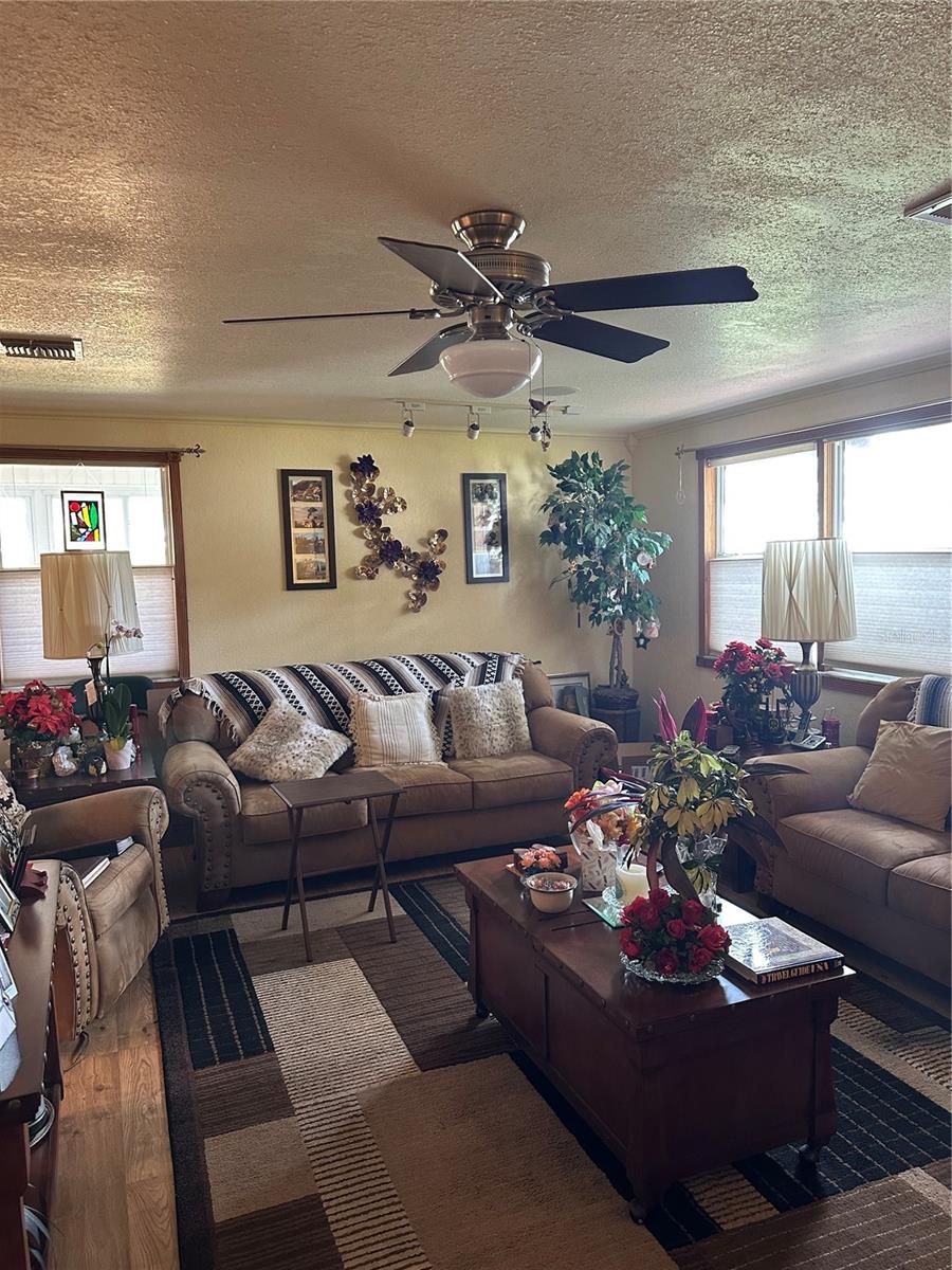 Image 17 of 45 For 6130 17th Street