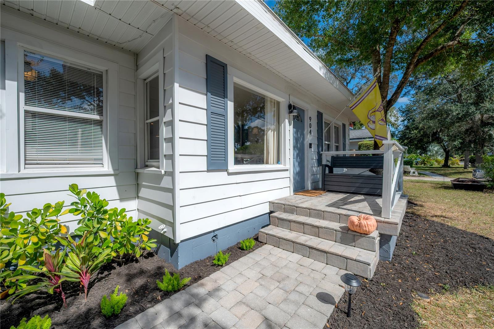 Image 41 of 43 For 904 Knollwood Street