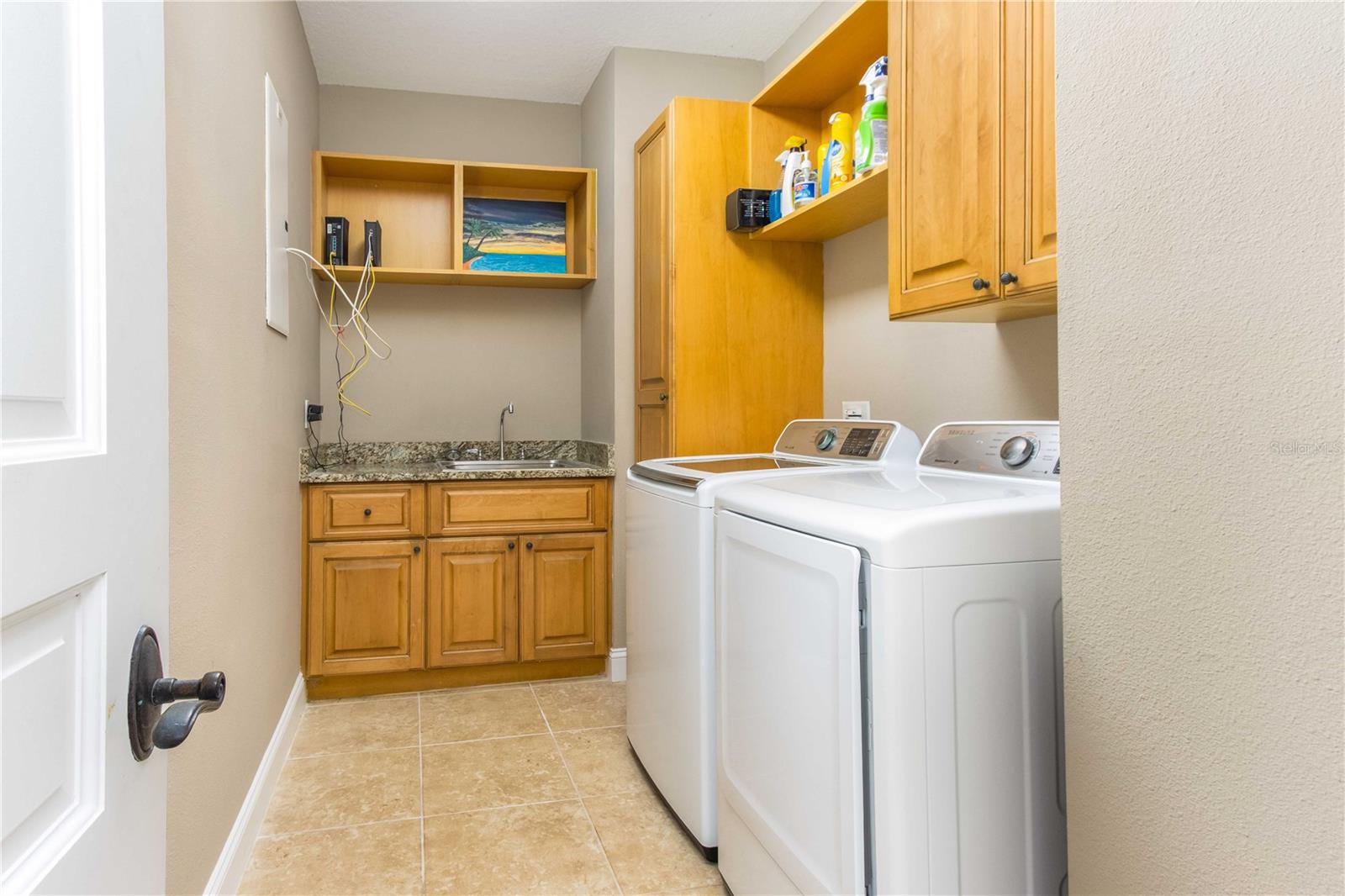 Image 15 of 50 For 202 Windward Passage 603