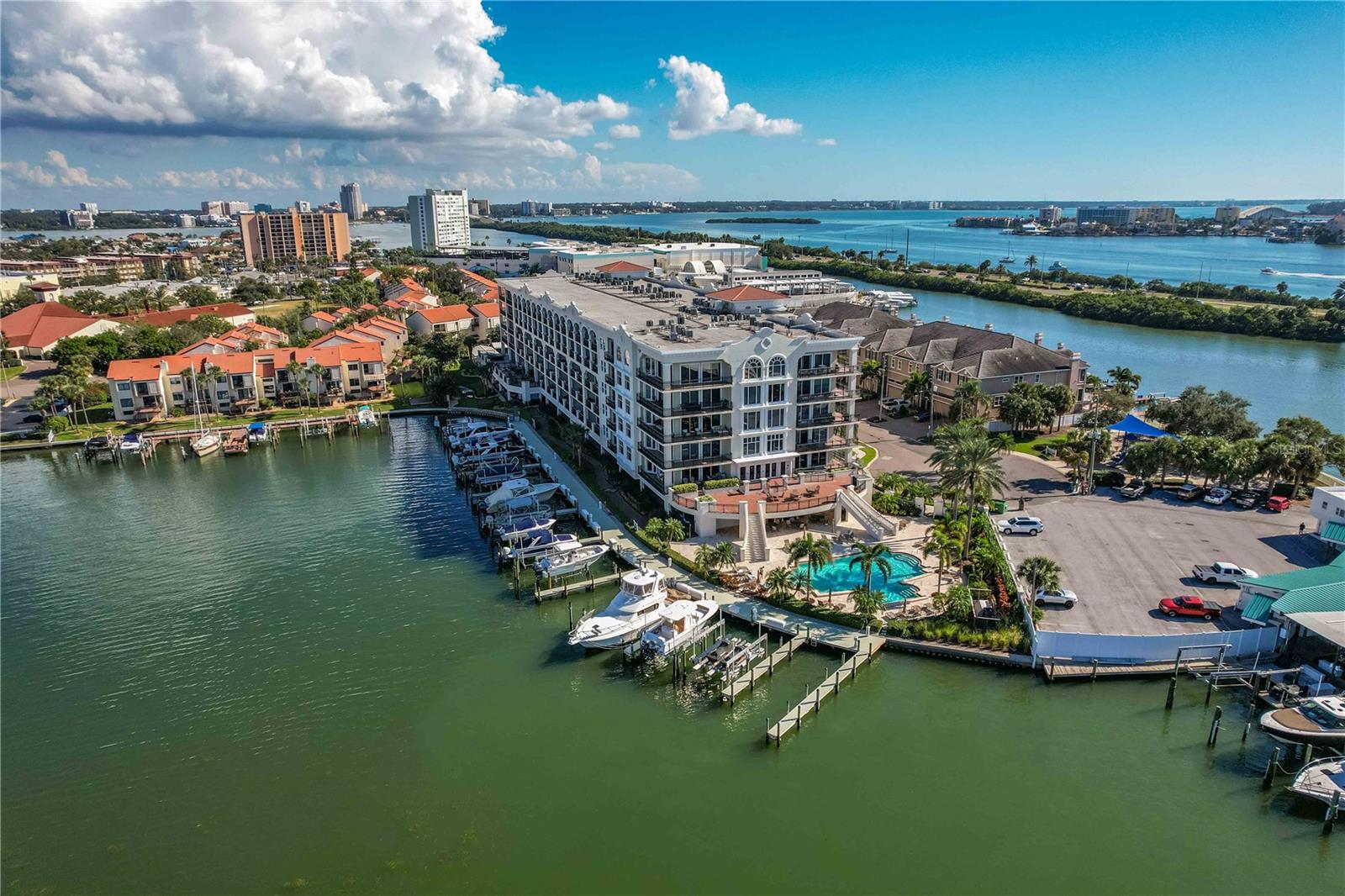 Image 42 of 50 For 202 Windward Passage 603