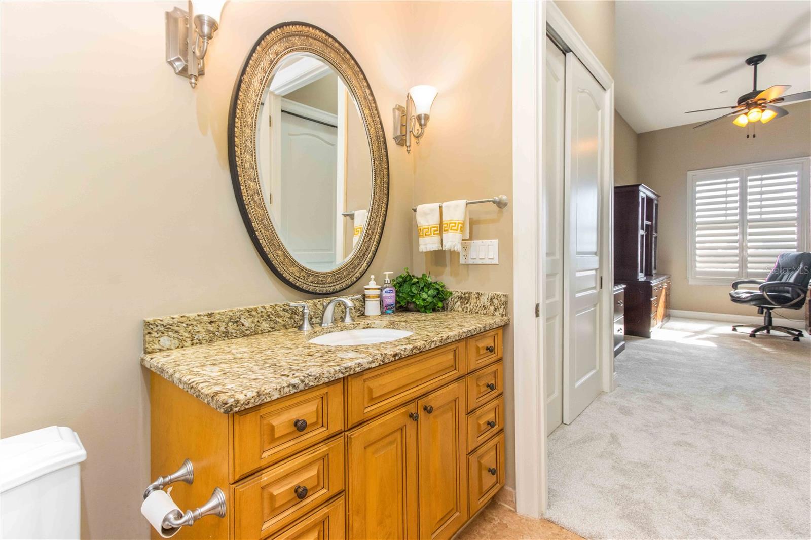 Image 7 of 50 For 202 Windward Passage 603