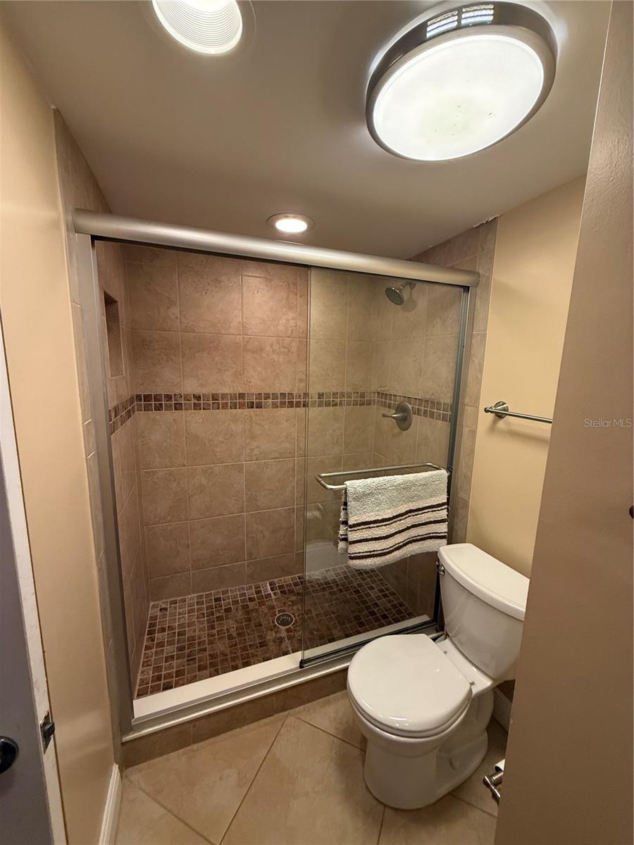 Image 10 of 20 For 1515 Pinellas Bayway S 42