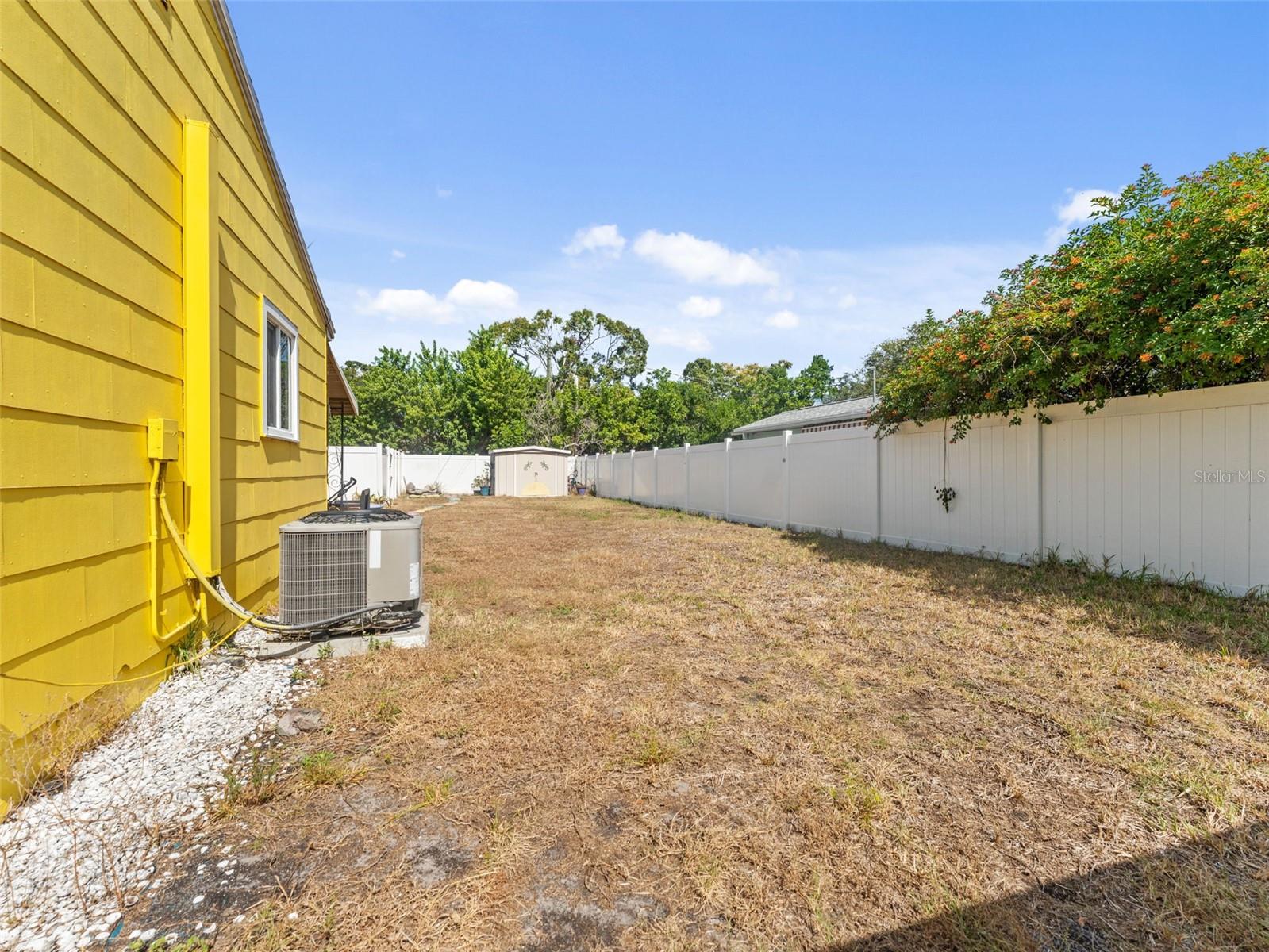 Image 32 of 41 For 6349 10th Avenue S