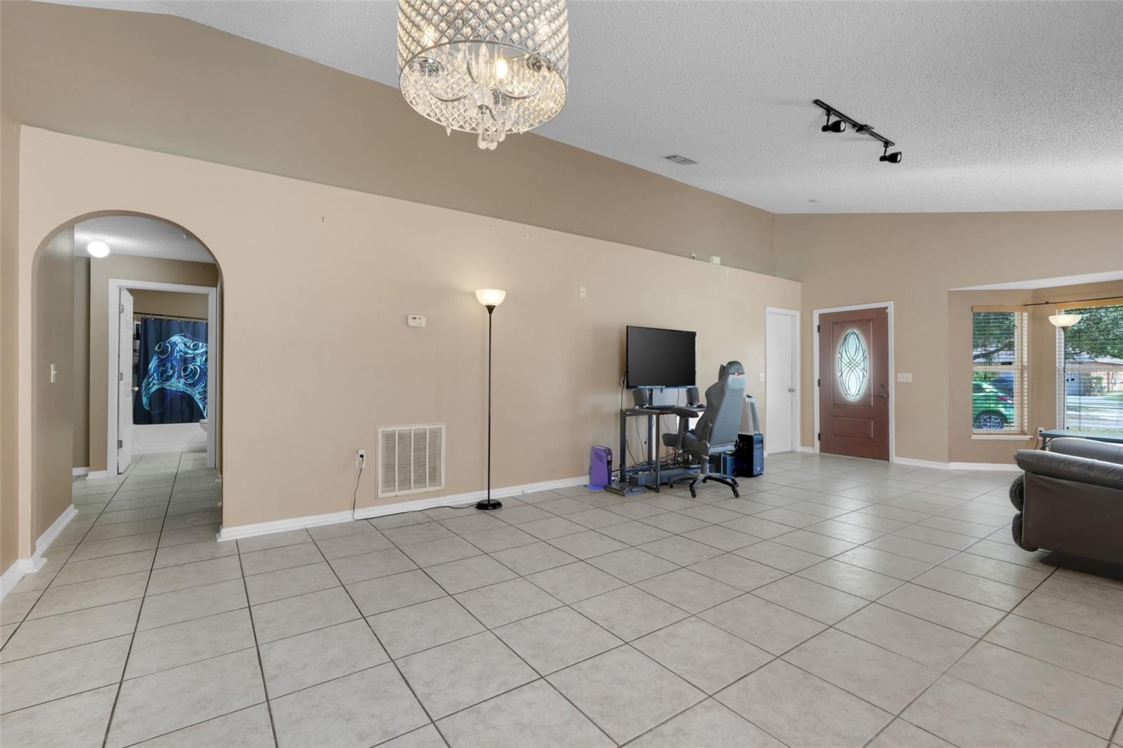 Image 10 of 31 For 777 Penlon Court