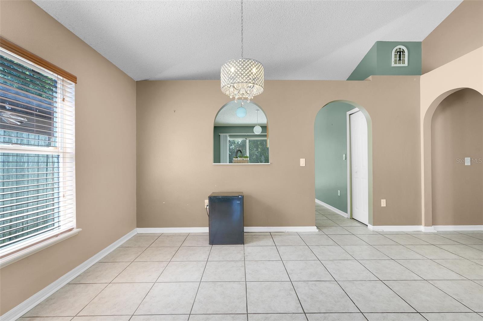 Image 13 of 31 For 777 Penlon Court