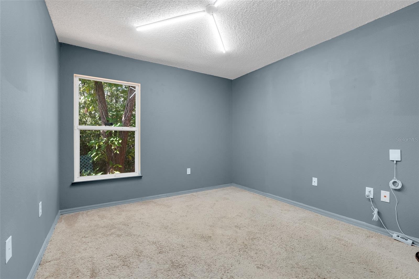 Image 21 of 31 For 777 Penlon Court