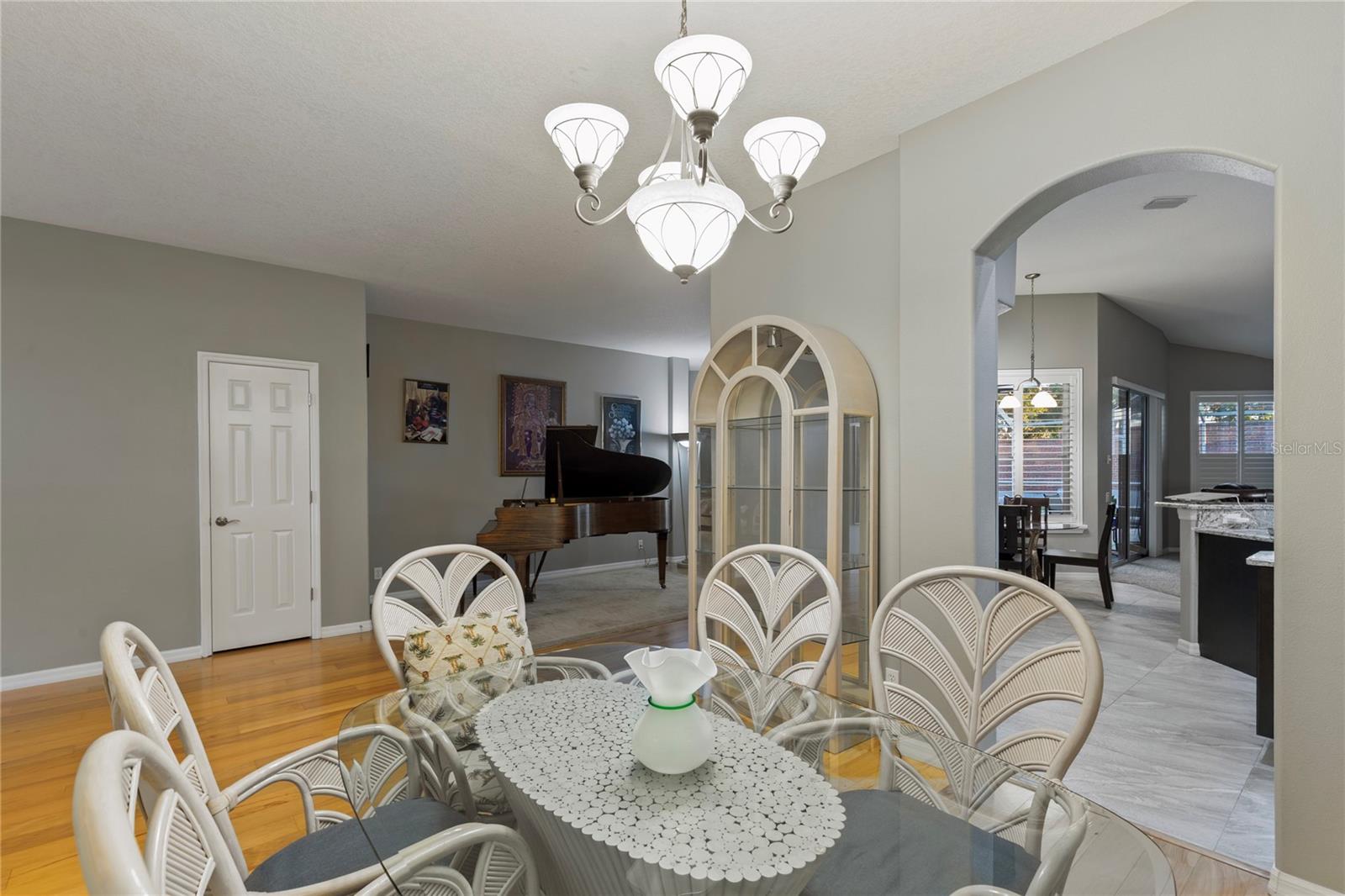 Image 12 of 45 For 2356 Messenger Circle