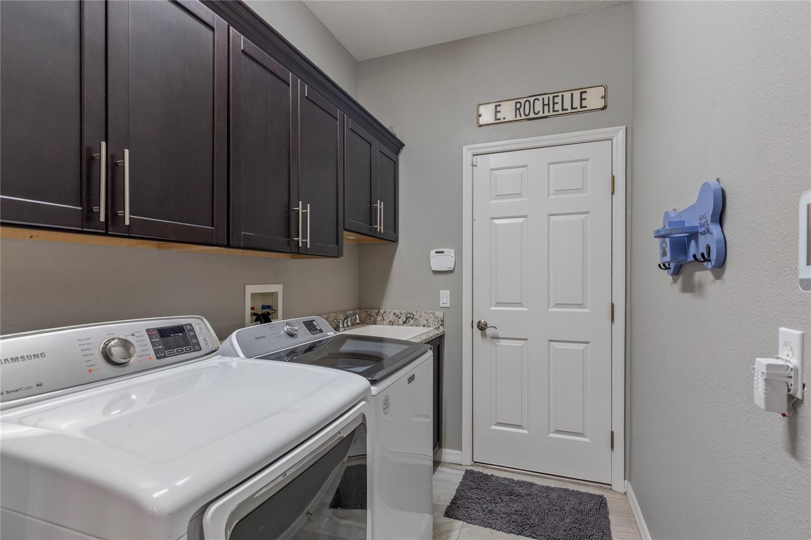 Image 17 of 45 For 2356 Messenger Circle