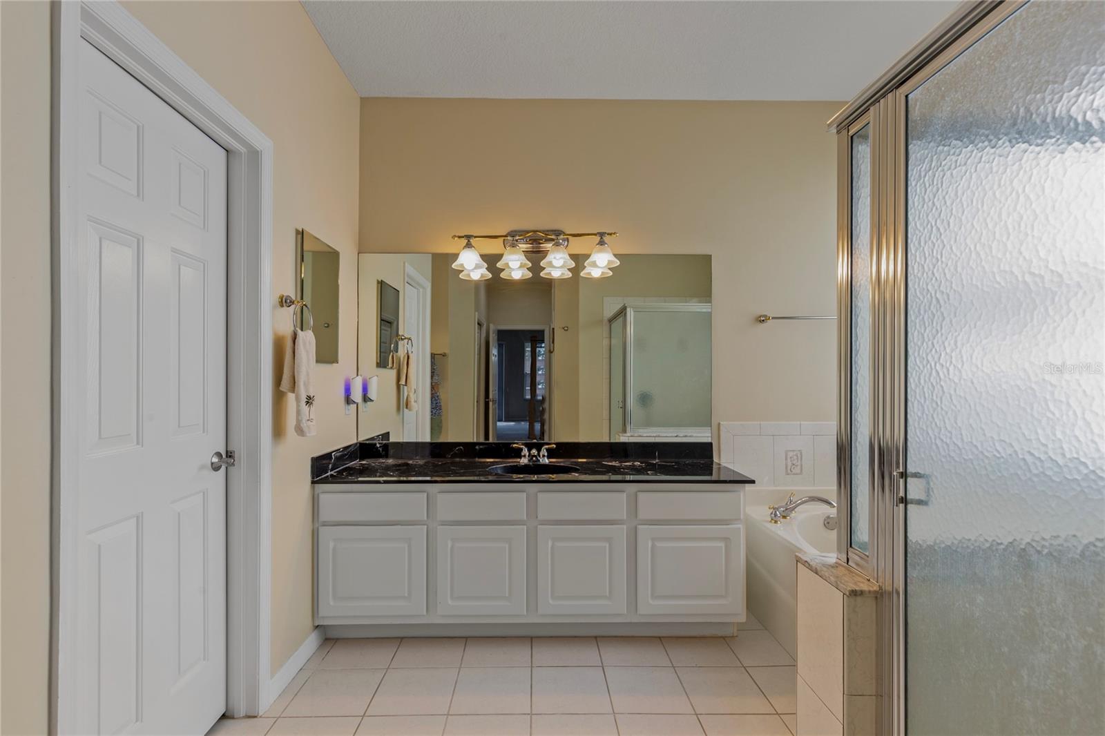 Image 28 of 45 For 2356 Messenger Circle