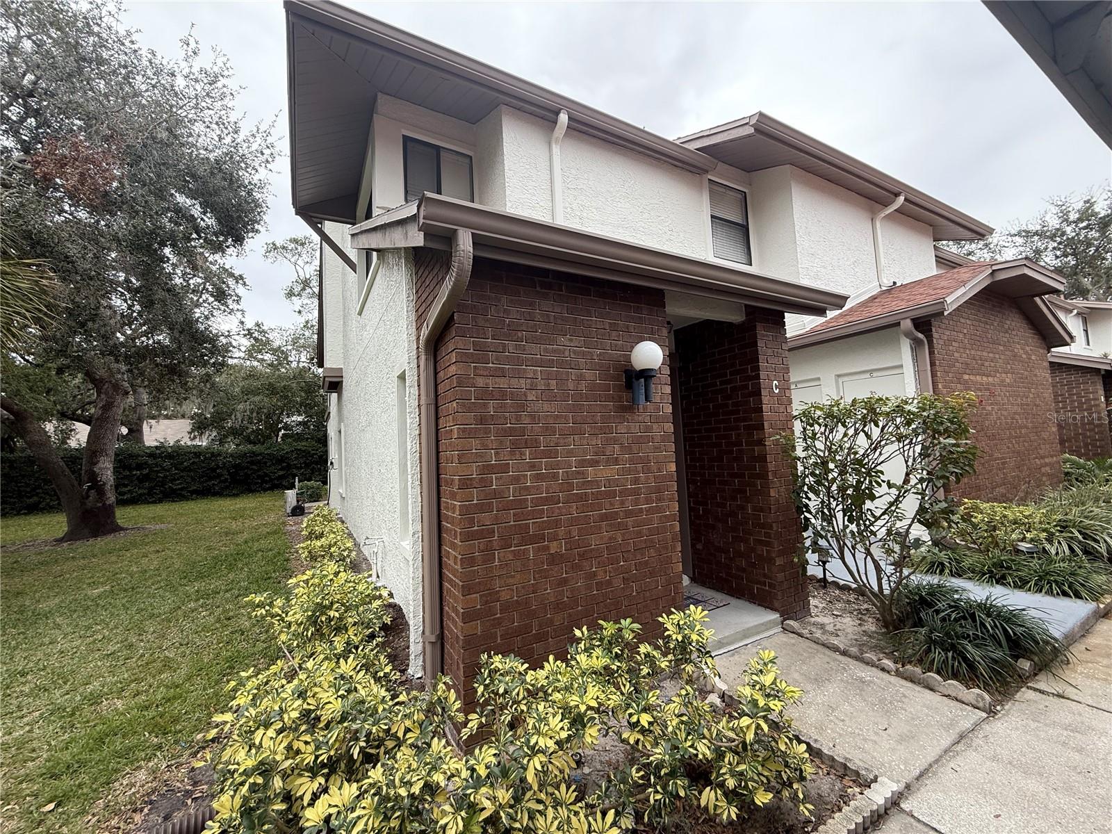 Image 2 of 37 For 615 Fairmont Avenue C