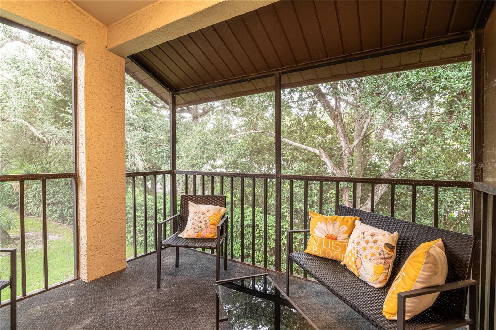 Image 23 of 37 For 615 Fairmont Avenue C