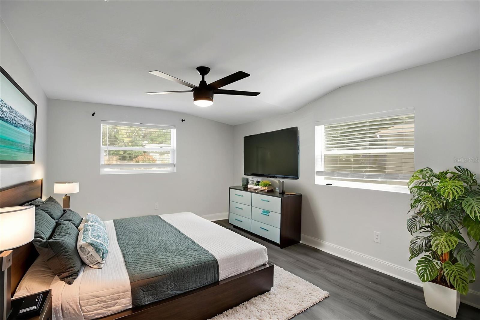 Image 14 of 29 For 1705 Chelsea Street