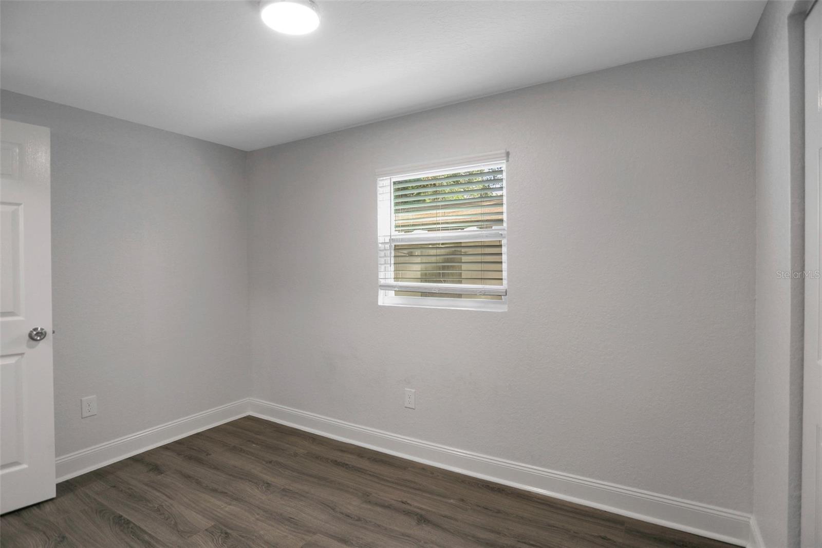 Image 15 of 29 For 1705 Chelsea Street