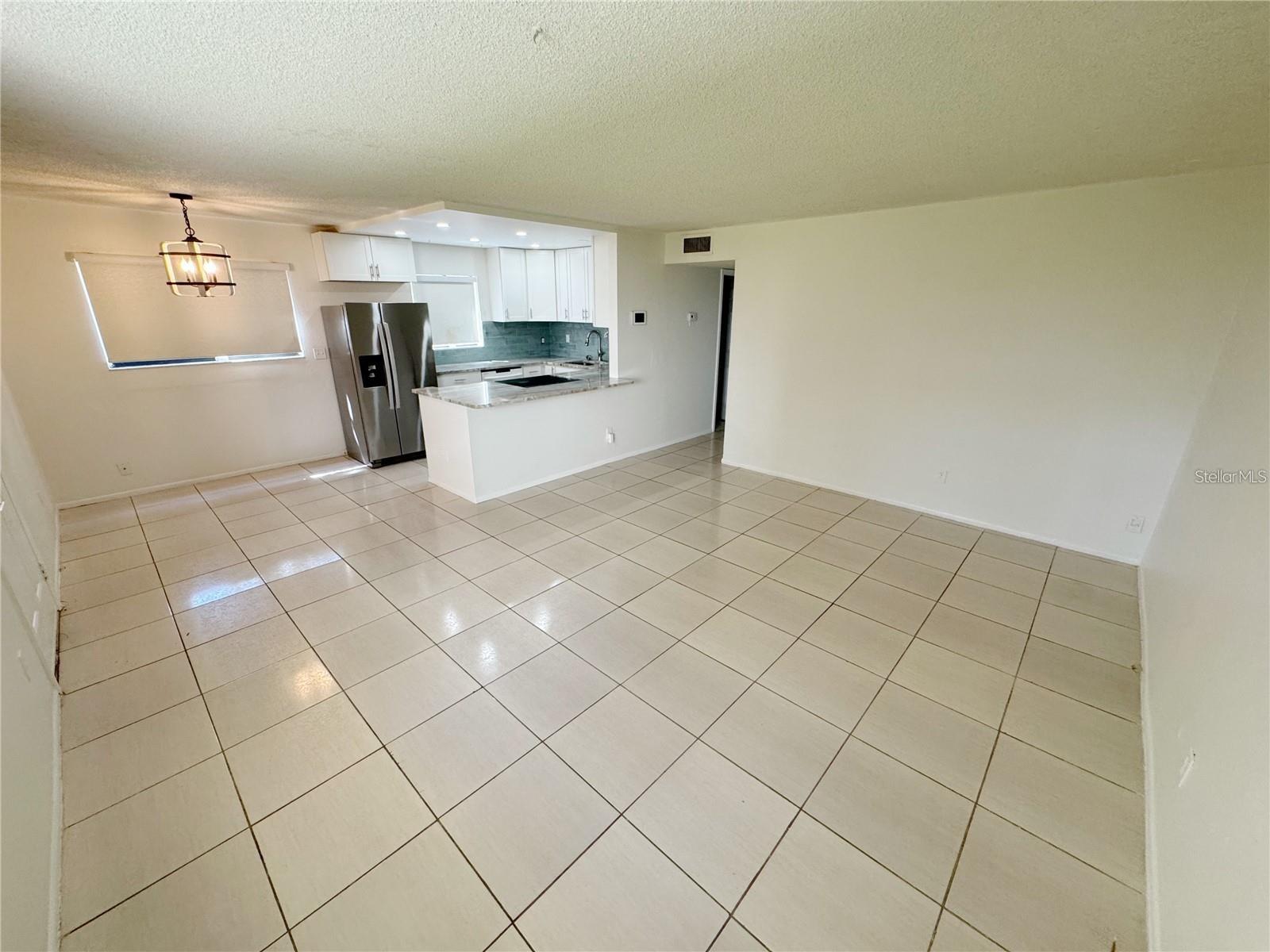 Image 3 of 31 For 3300 Fox Chase Circle N 229