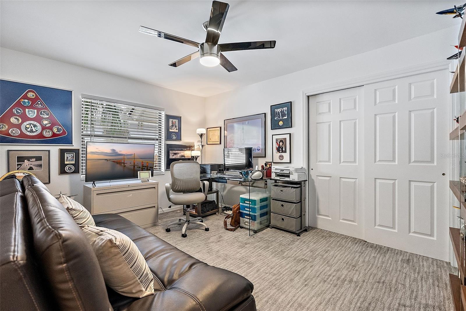 Listing photo id 29 for 5801 Leeland Street S