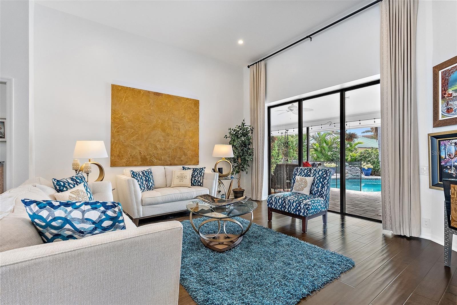 Listing photo id 6 for 5801 Leeland Street S