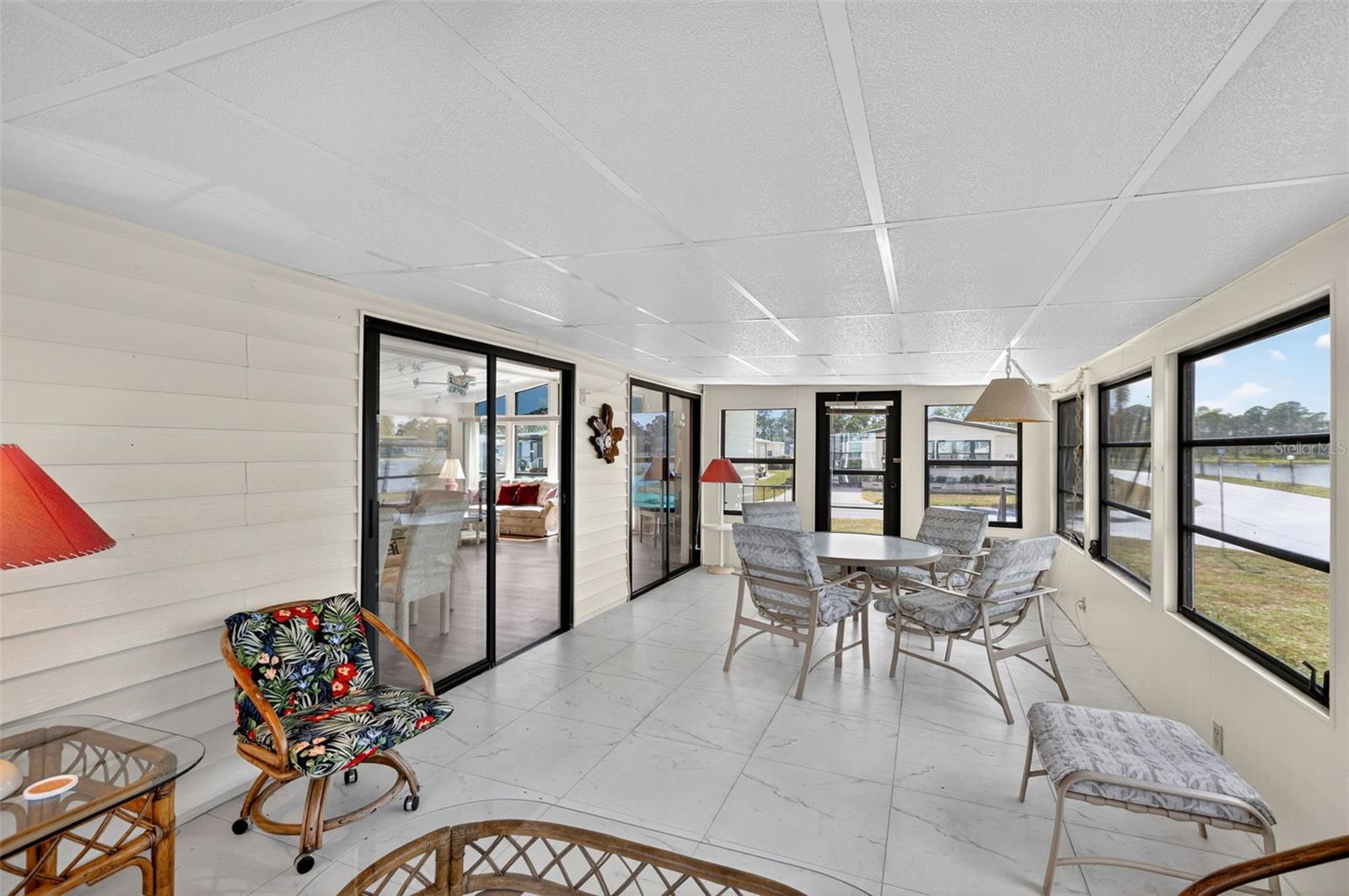 Image 16 of 75 For 702 Del Luna Drive