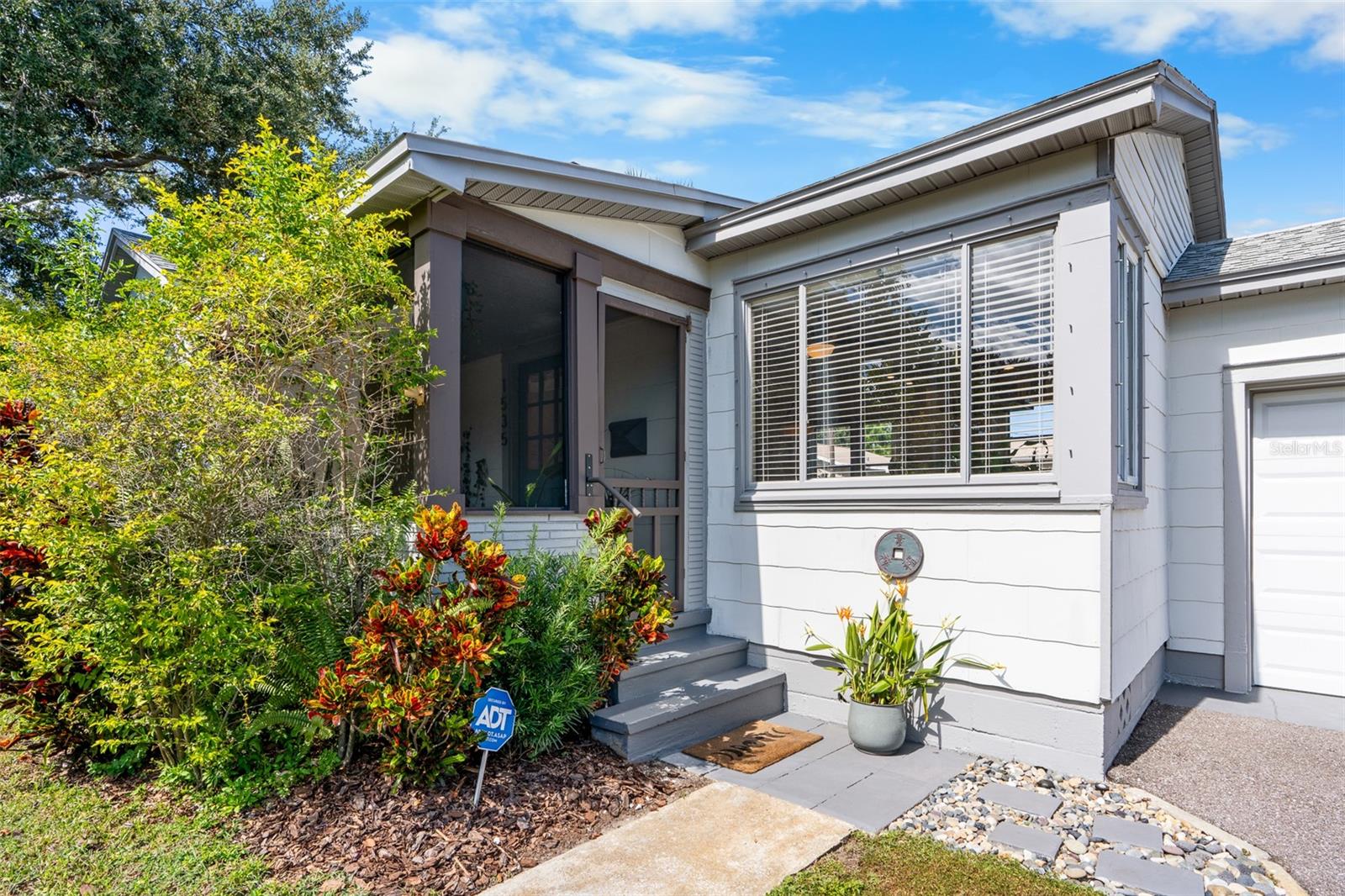 Image 14 of 36 For 1535 35th Avenue N