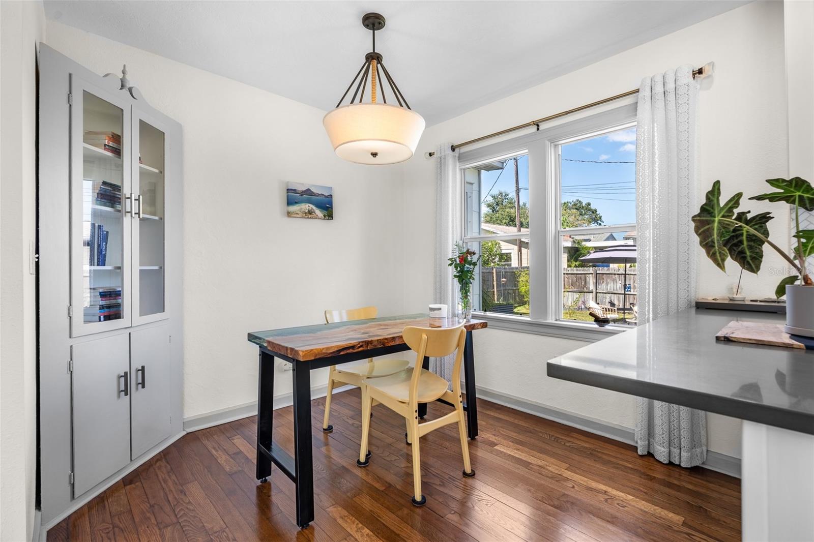 Image 15 of 36 For 1535 35th Avenue N