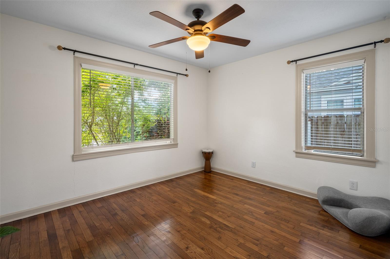 Image 19 of 36 For 1535 35th Avenue N