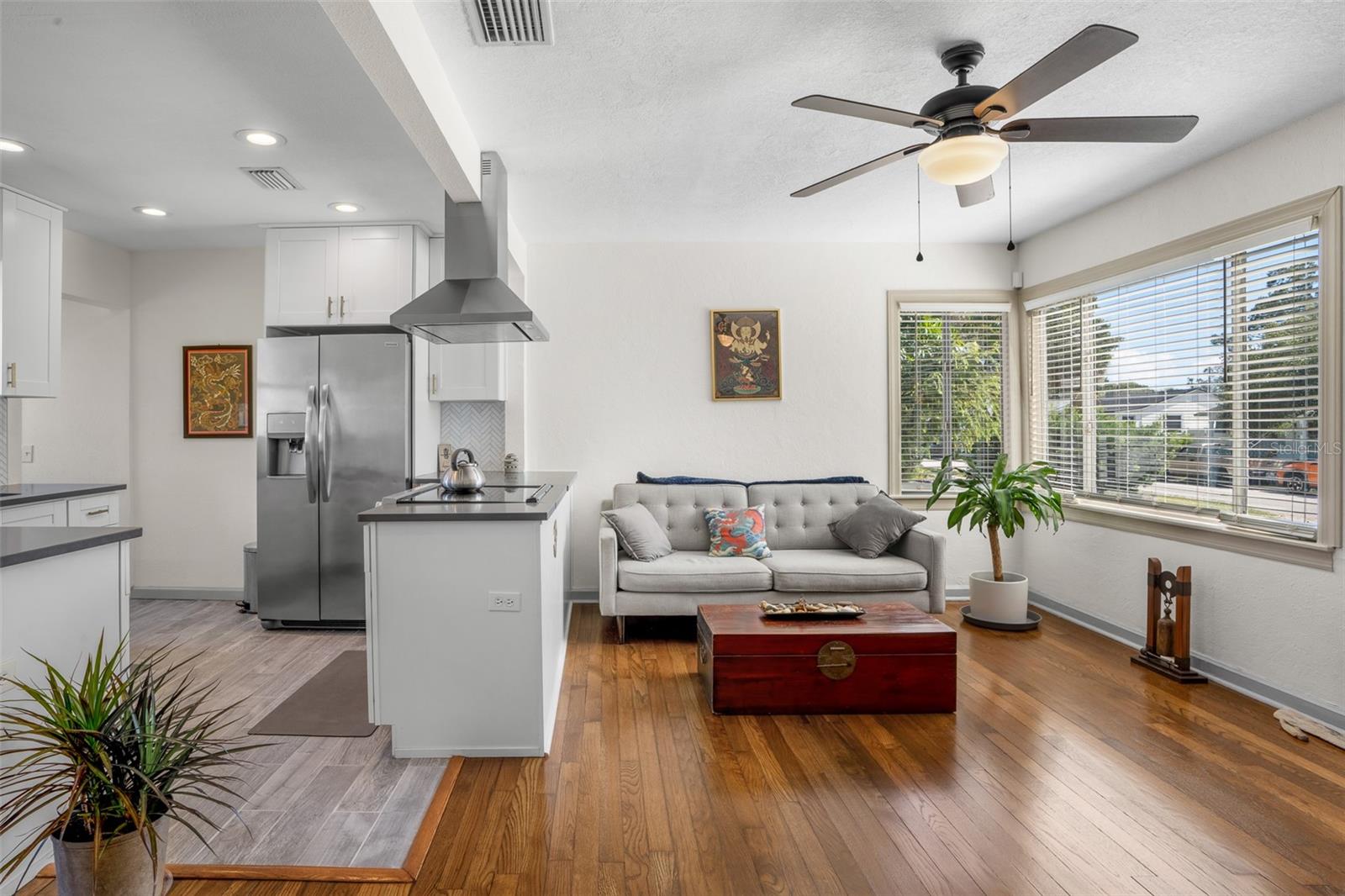 Image 2 of 36 For 1535 35th Avenue N