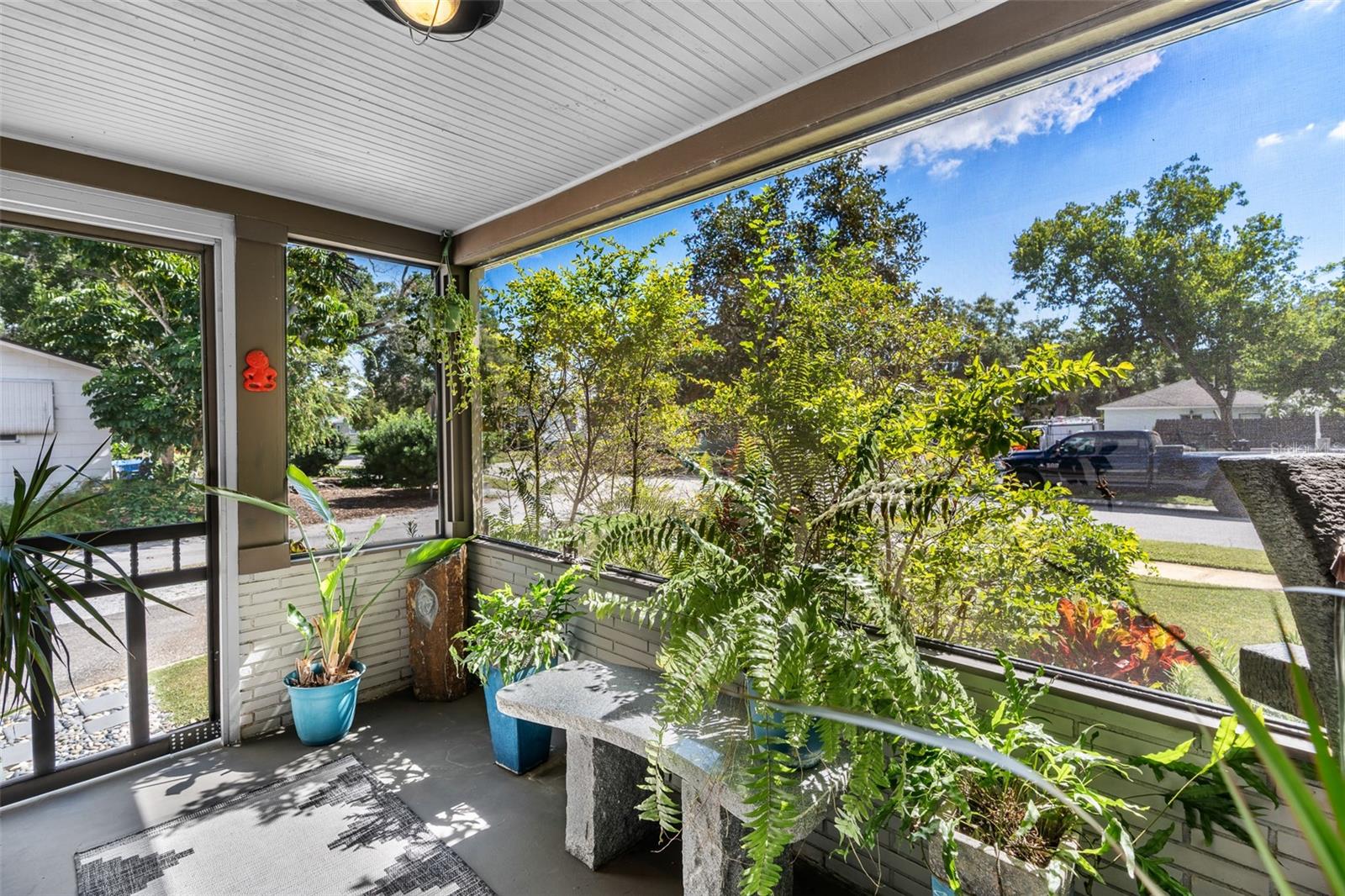 Image 7 of 36 For 1535 35th Avenue N