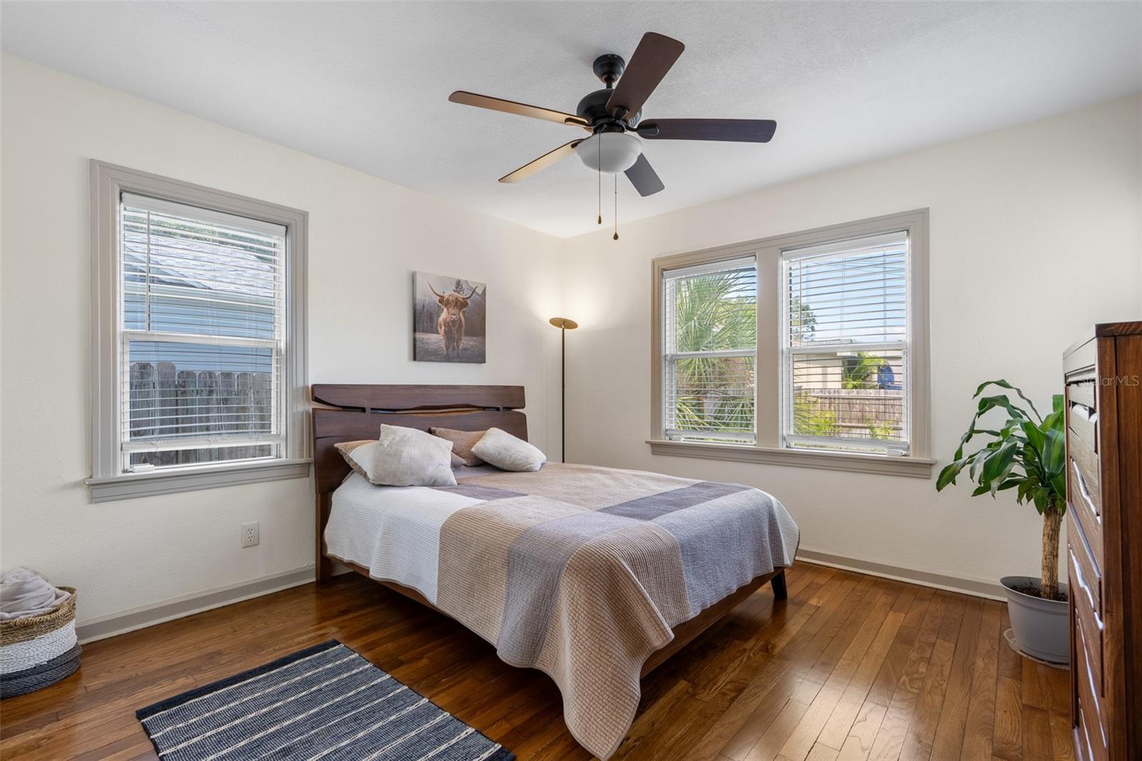 Image 9 of 36 For 1535 35th Avenue N