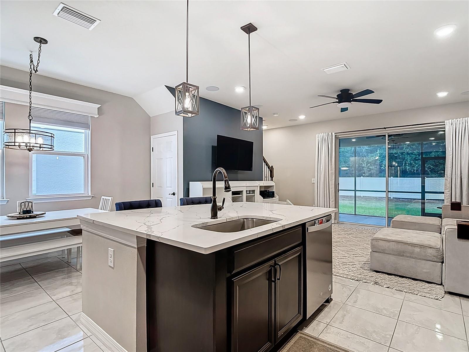 Image 15 of 61 For 2881 Grand Kemerton Place