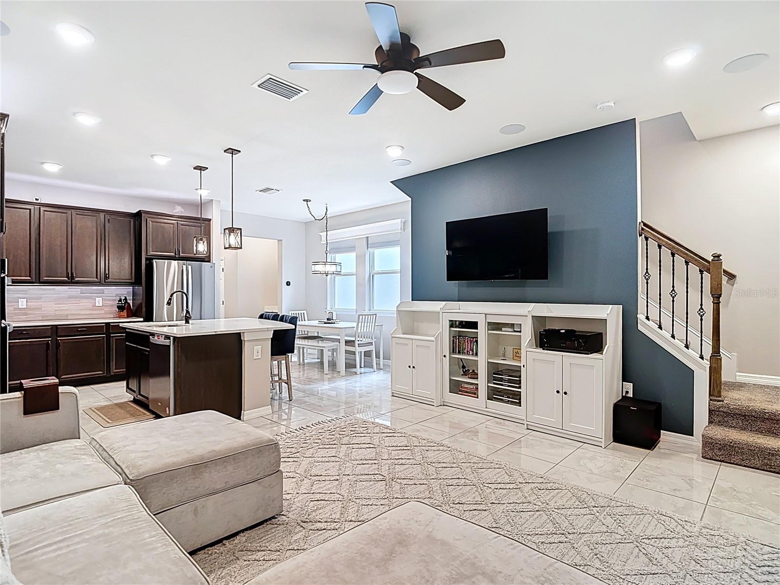 Image 20 of 61 For 2881 Grand Kemerton Place