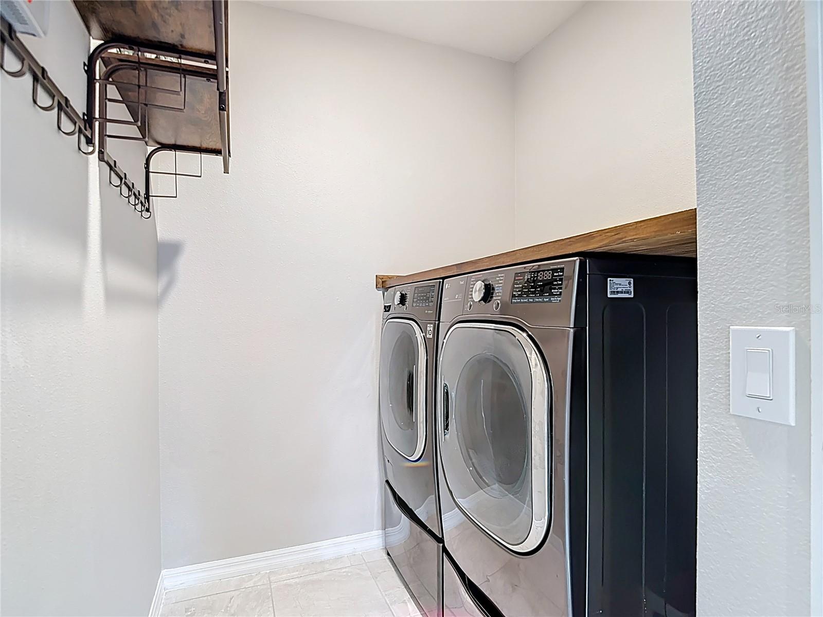 Image 45 of 61 For 2881 Grand Kemerton Place