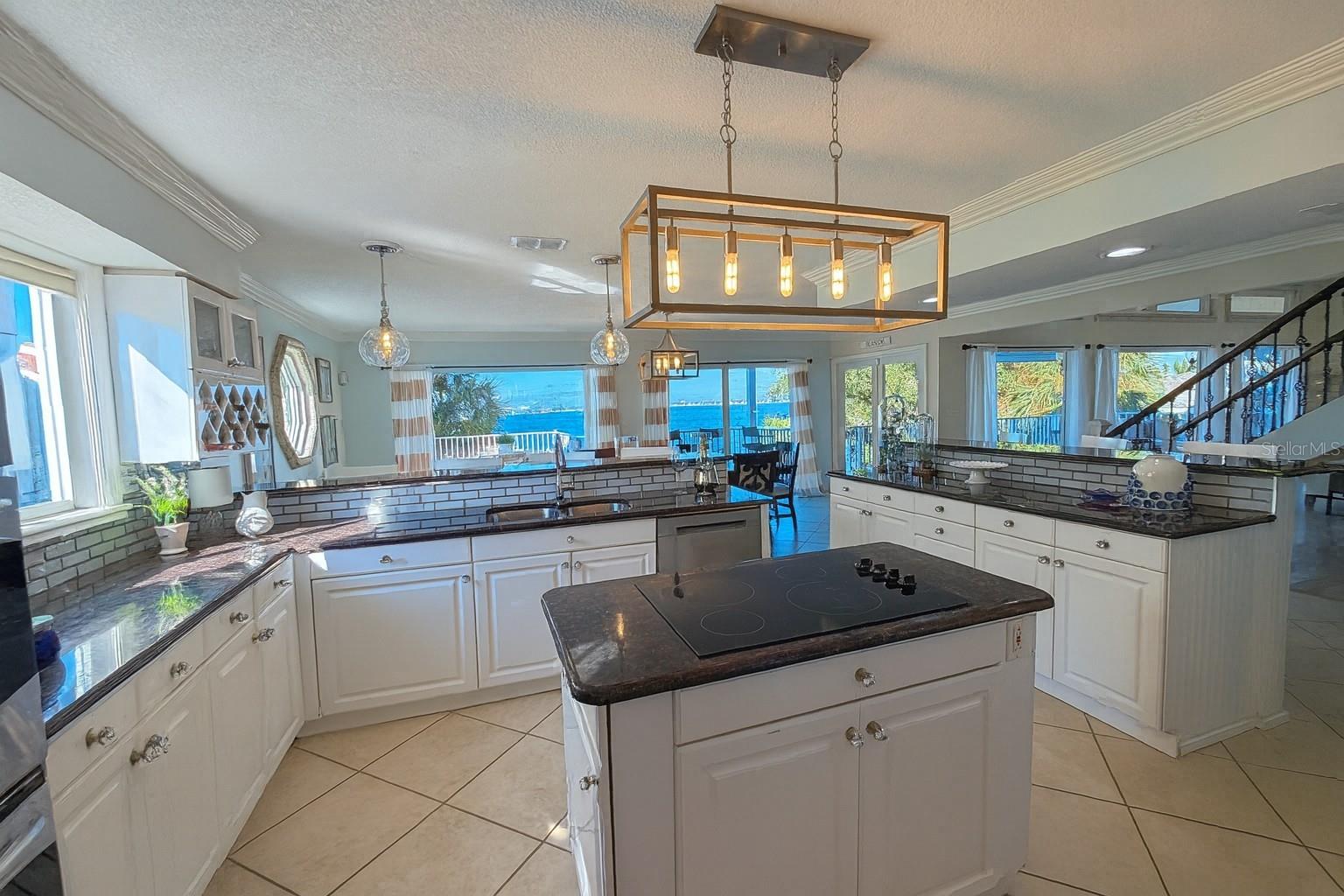 Image 21 of 83 For 255 46th Avenue