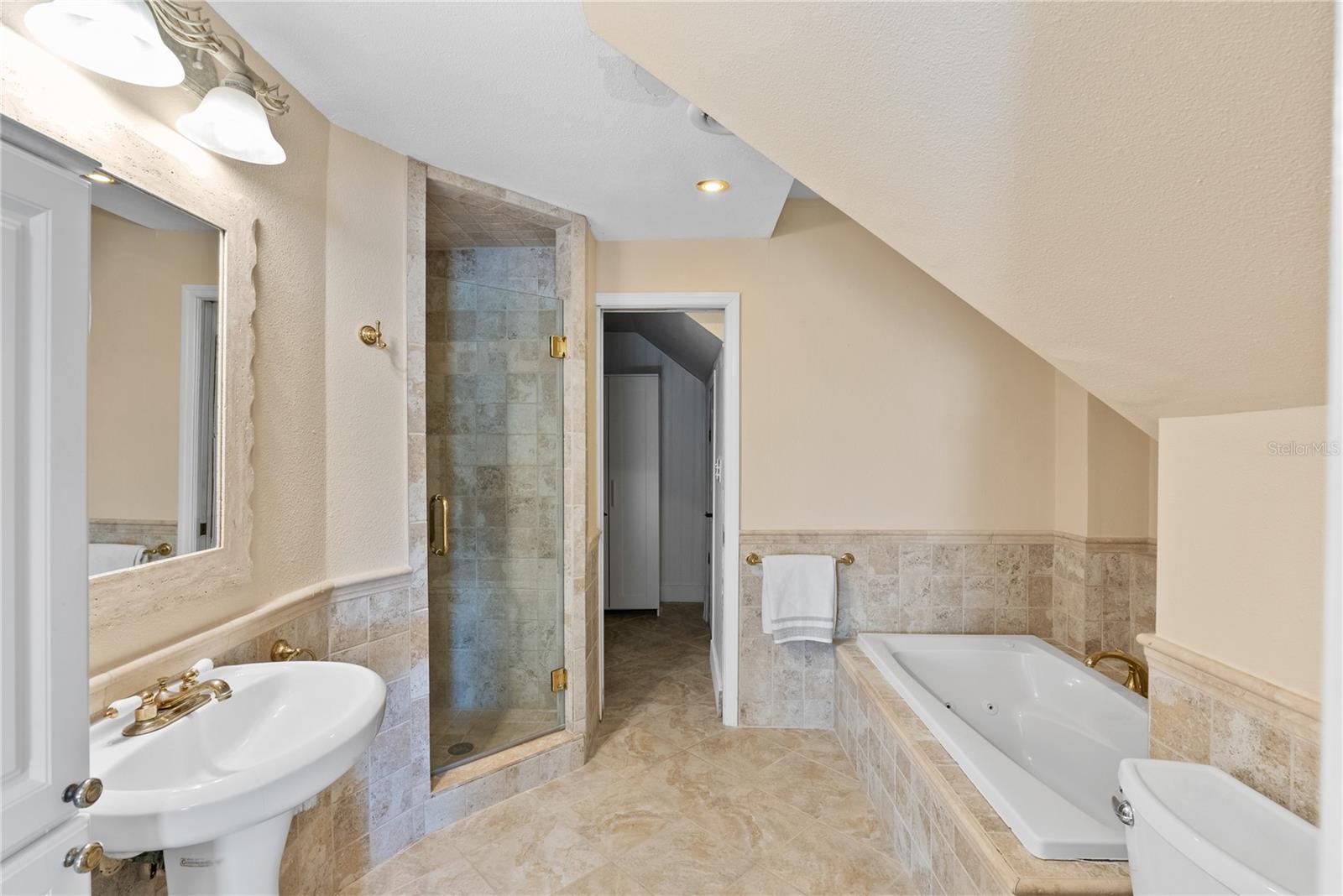 Image 61 of 83 For 255 46th Avenue