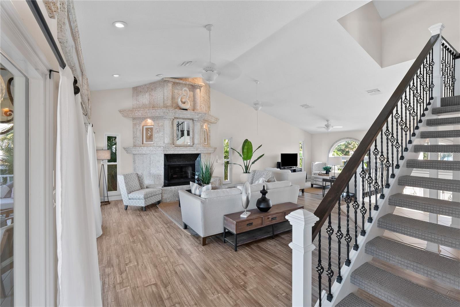 Image 8 of 83 For 255 46th Avenue