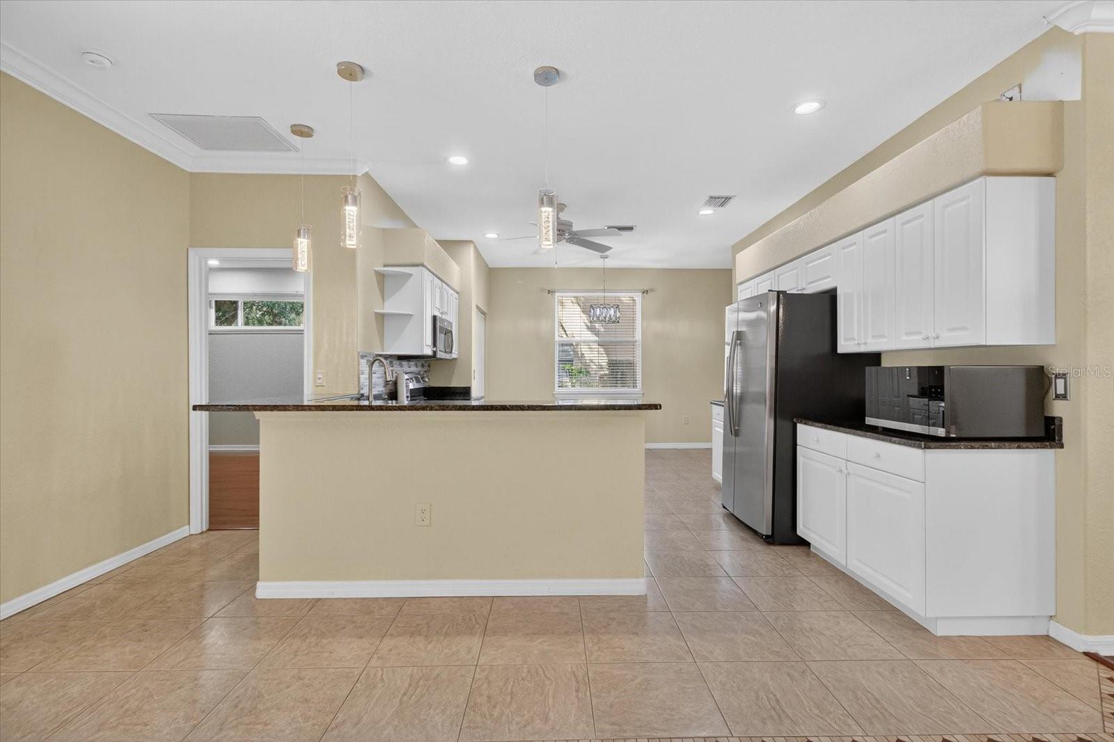 Image 20 of 77 For 5507 31st Court E