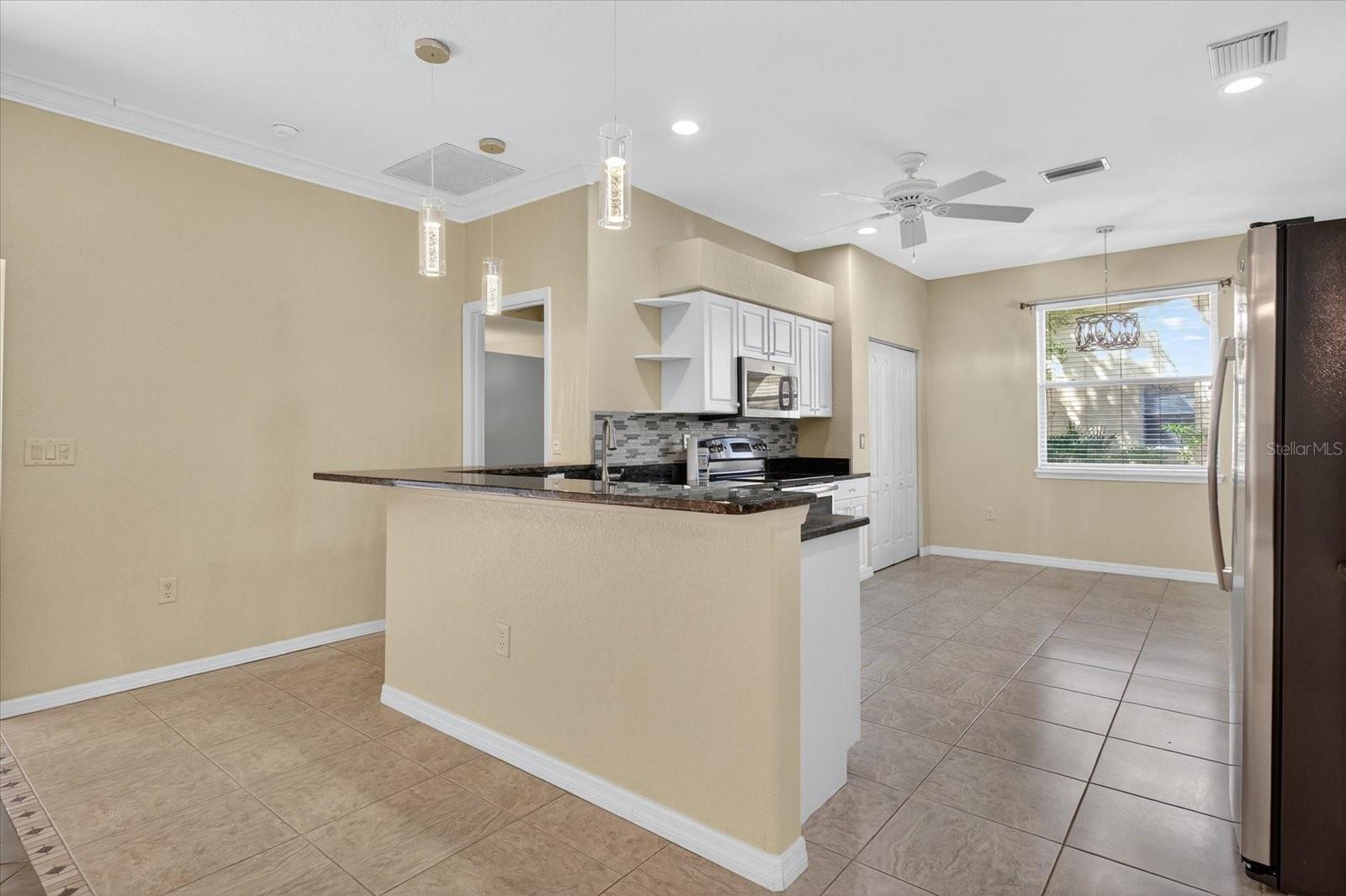 Image 21 of 77 For 5507 31st Court E