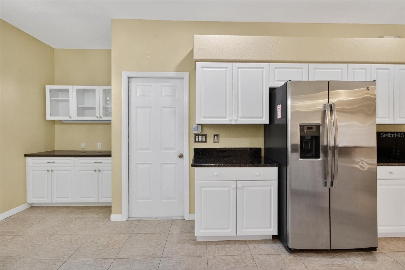 Image 28 of 77 For 5507 31st Court E