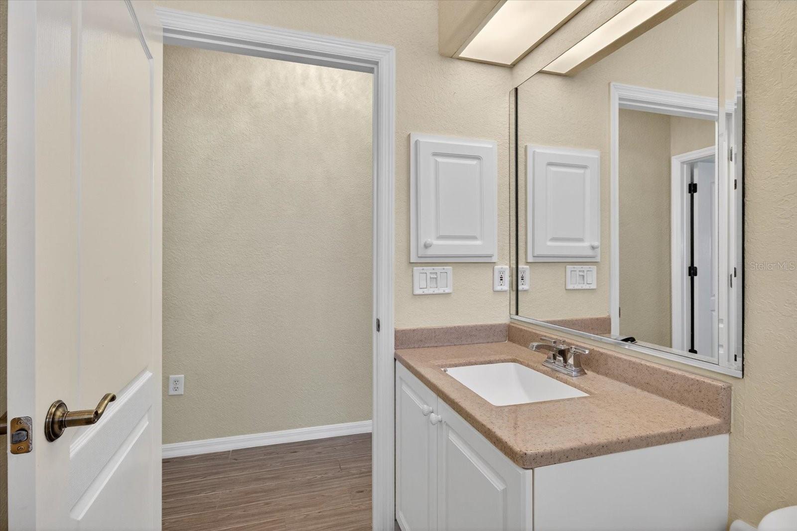 Image 47 of 77 For 5507 31st Court E